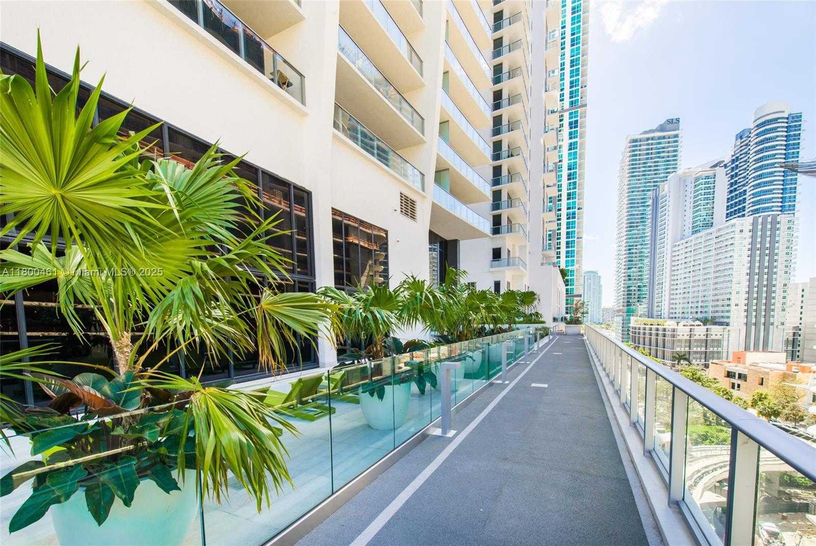 Small Image of 1010 BRICKELL AVE #3010, Miami Number 45