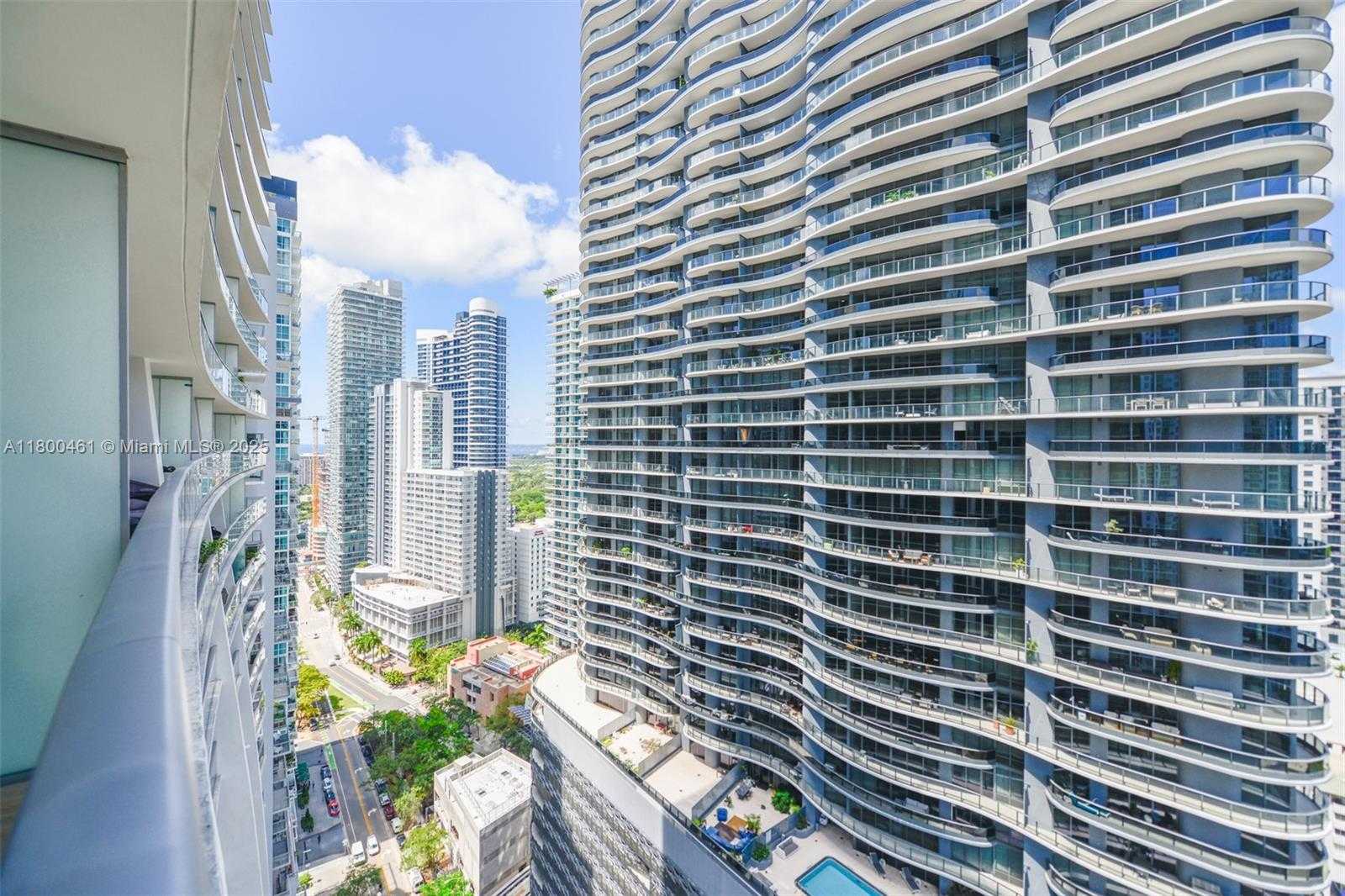 Small Image of 1010 BRICKELL AVE #3010, Miami Number 8
