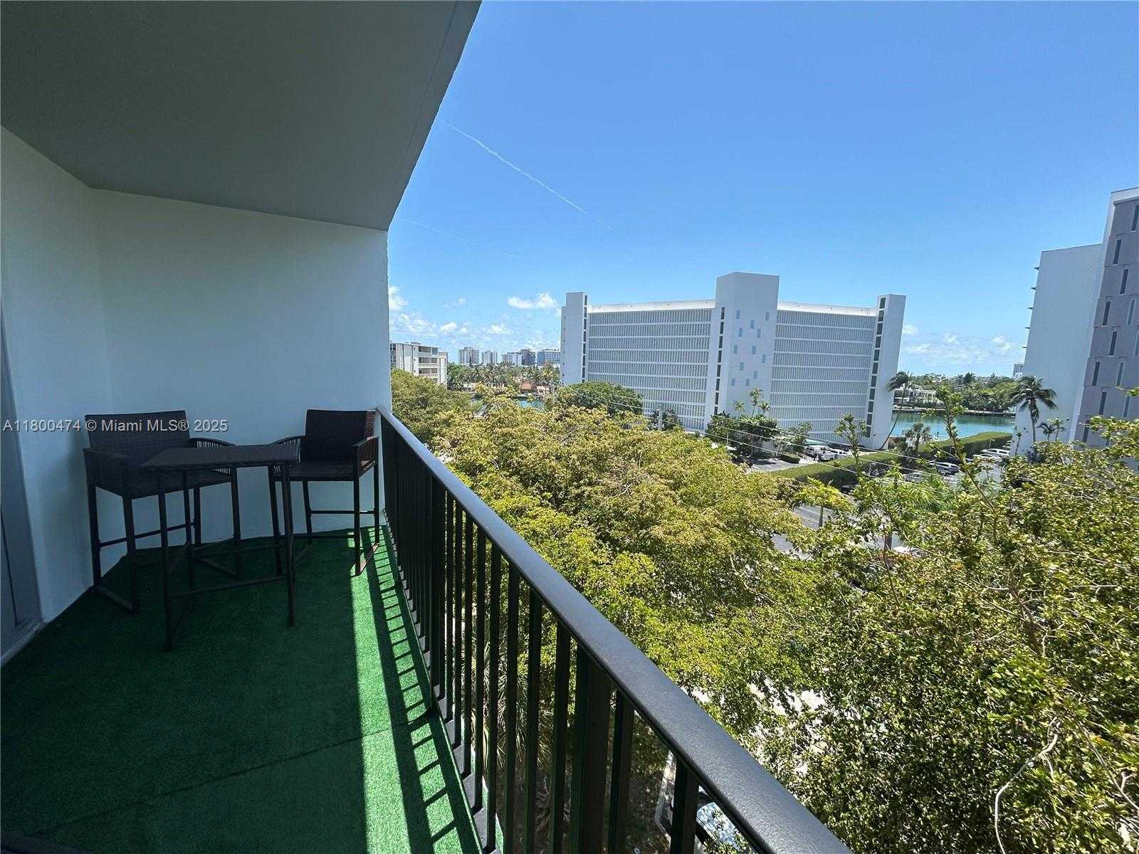 Small Image of 1001 91ST ST #603, Bay Harbor Islands Number 8