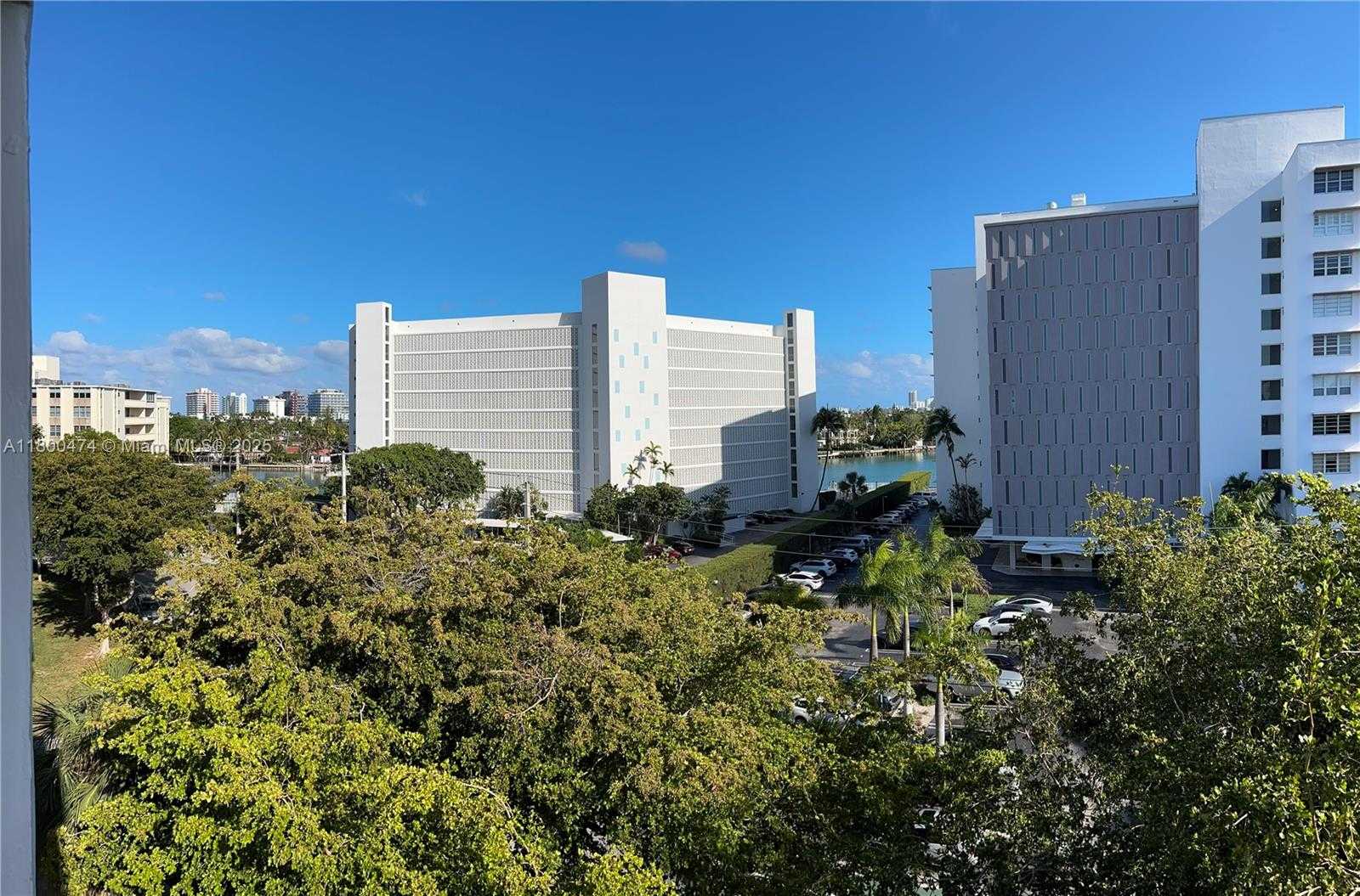 Small Image of 1001 91ST ST #603, Bay Harbor Islands Number 9
