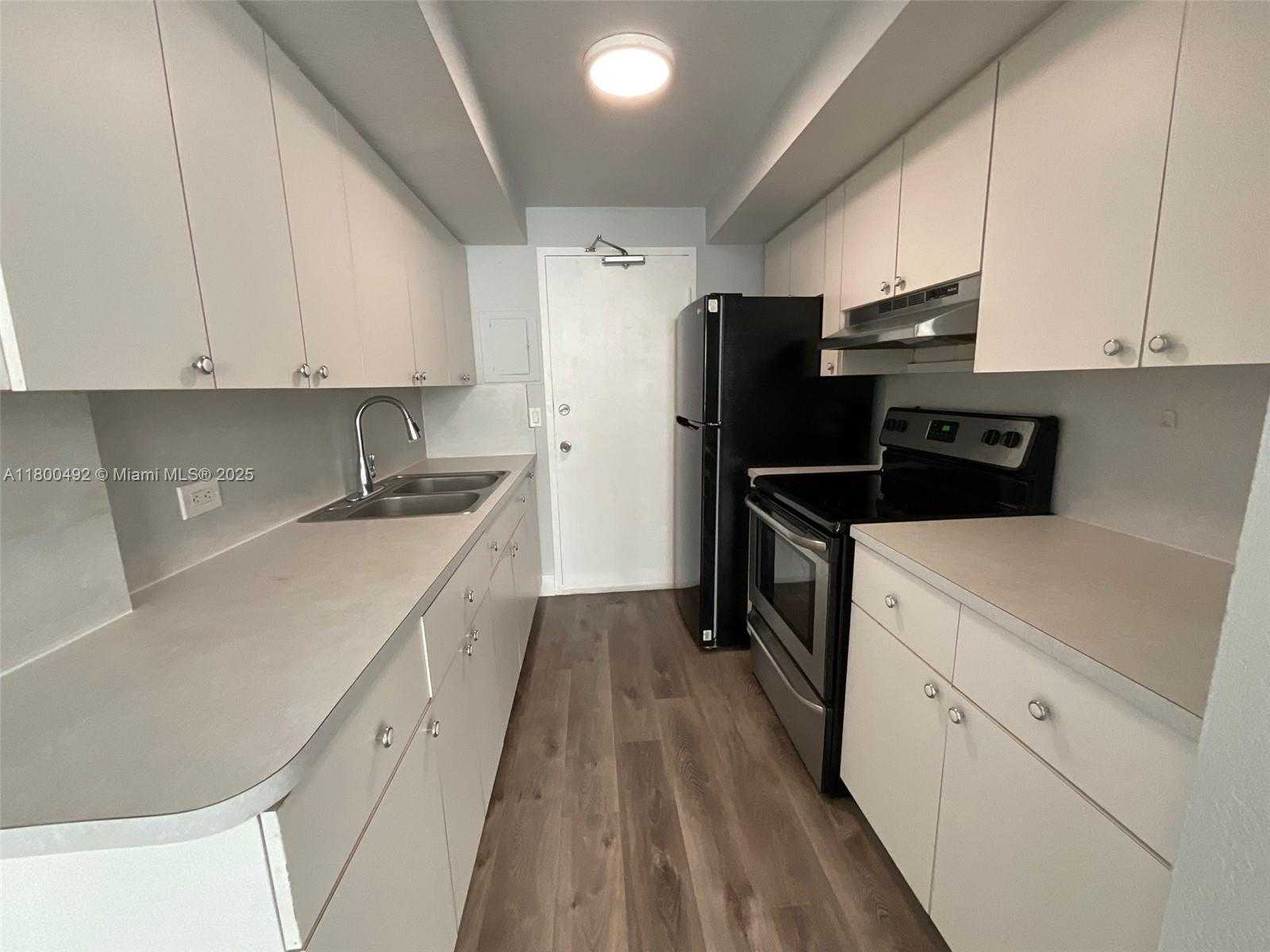 Small Image of 1250 WEST AVE #10F, Miami Beach Number 13