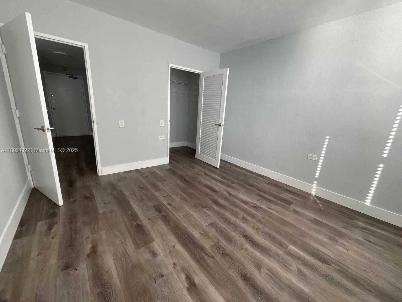 Small Image of 1250 WEST AVE #10F, Miami Beach Number 18