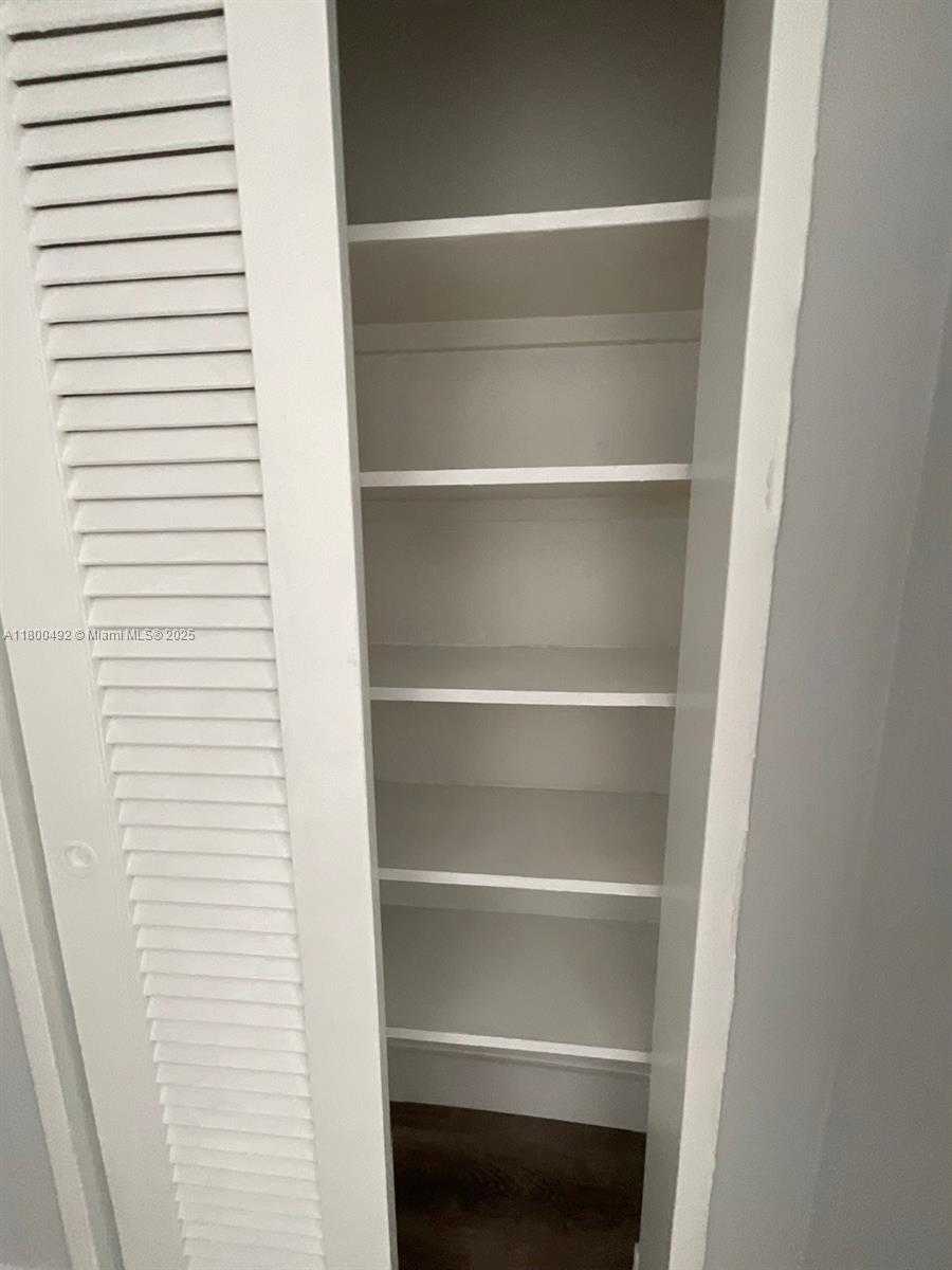 Small Image of 1250 WEST AVE #10F, Miami Beach Number 20