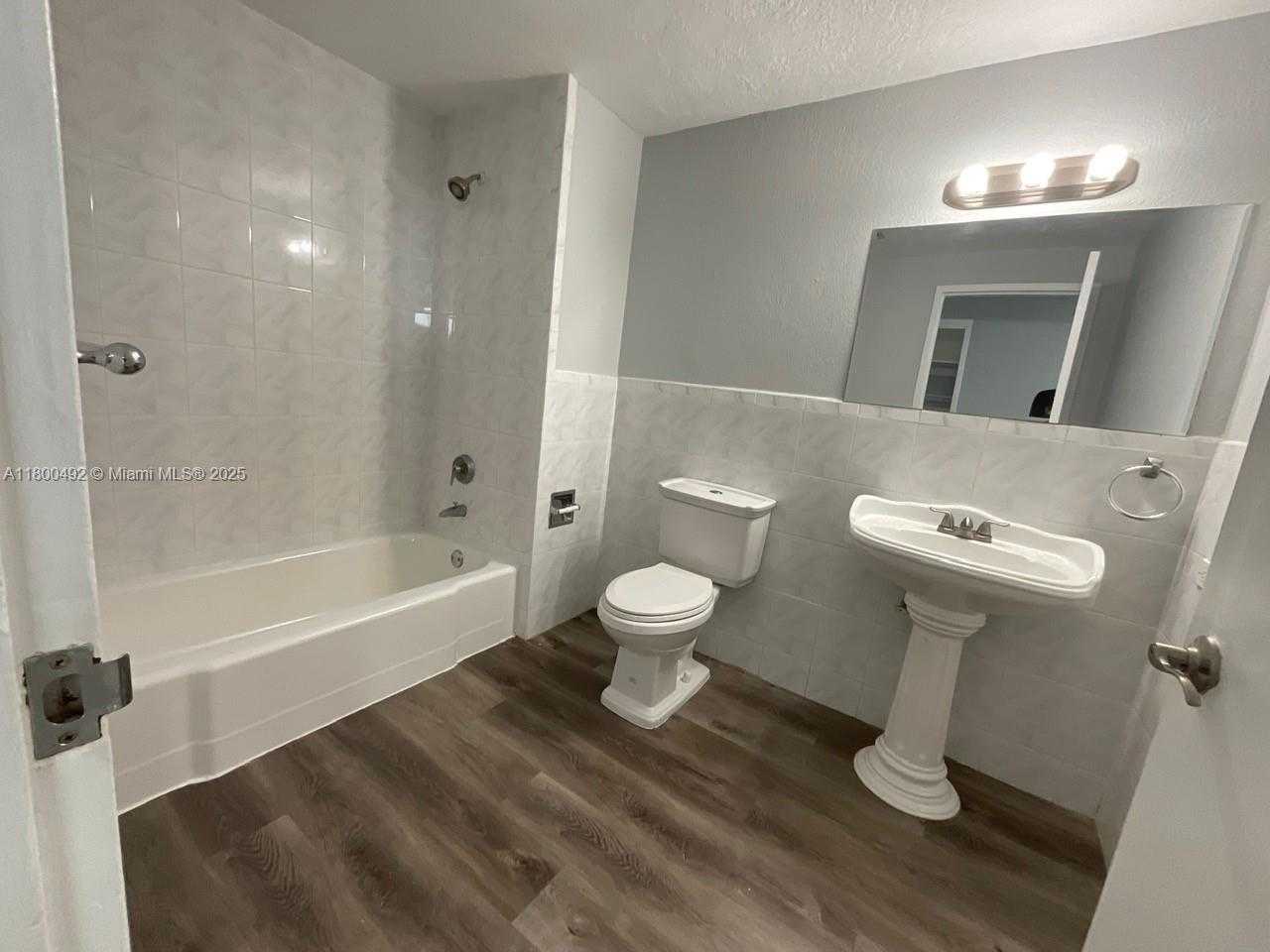 Small Image of 1250 WEST AVE #10F, Miami Beach Number 21
