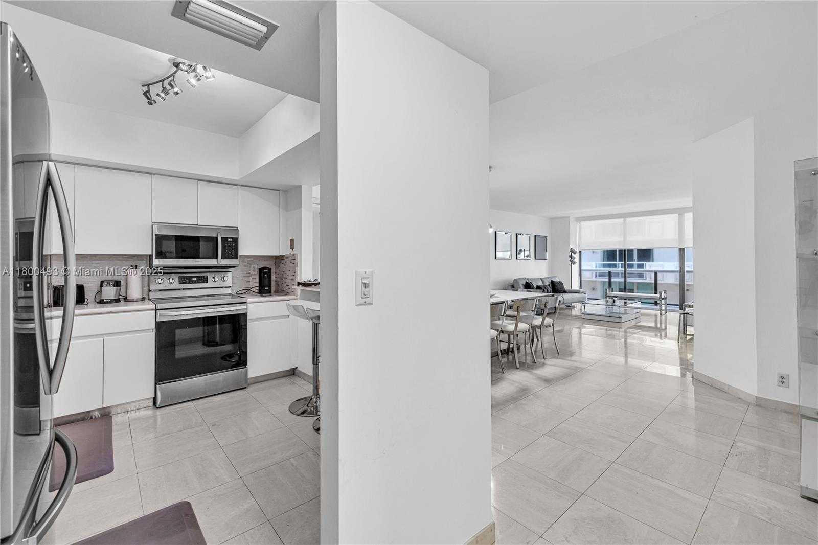 Small Image of 9455 COLLINS AVE #910, Surfside Number 17