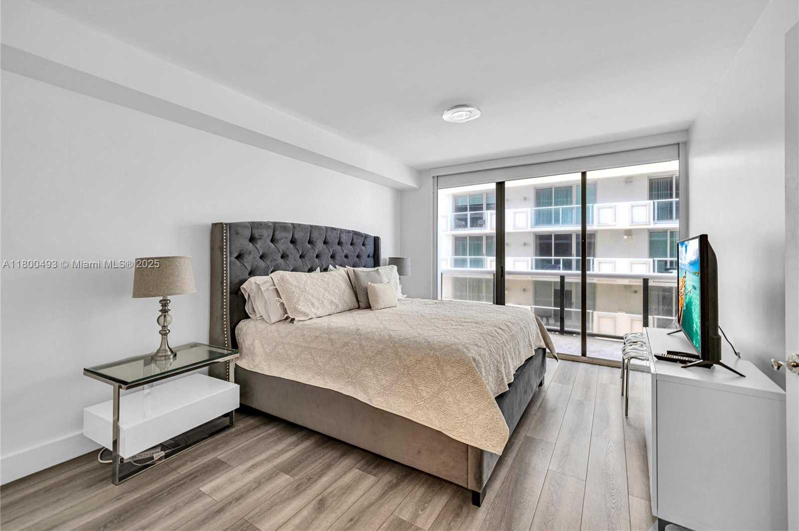 Small Image of 9455 COLLINS AVE #910, Surfside Number 23