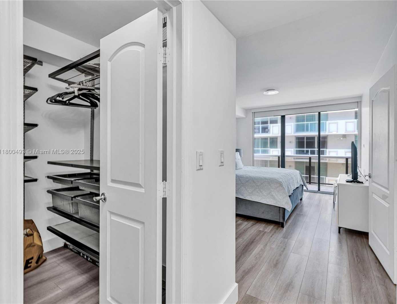 Small Image of 9455 COLLINS AVE #910, Surfside Number 27
