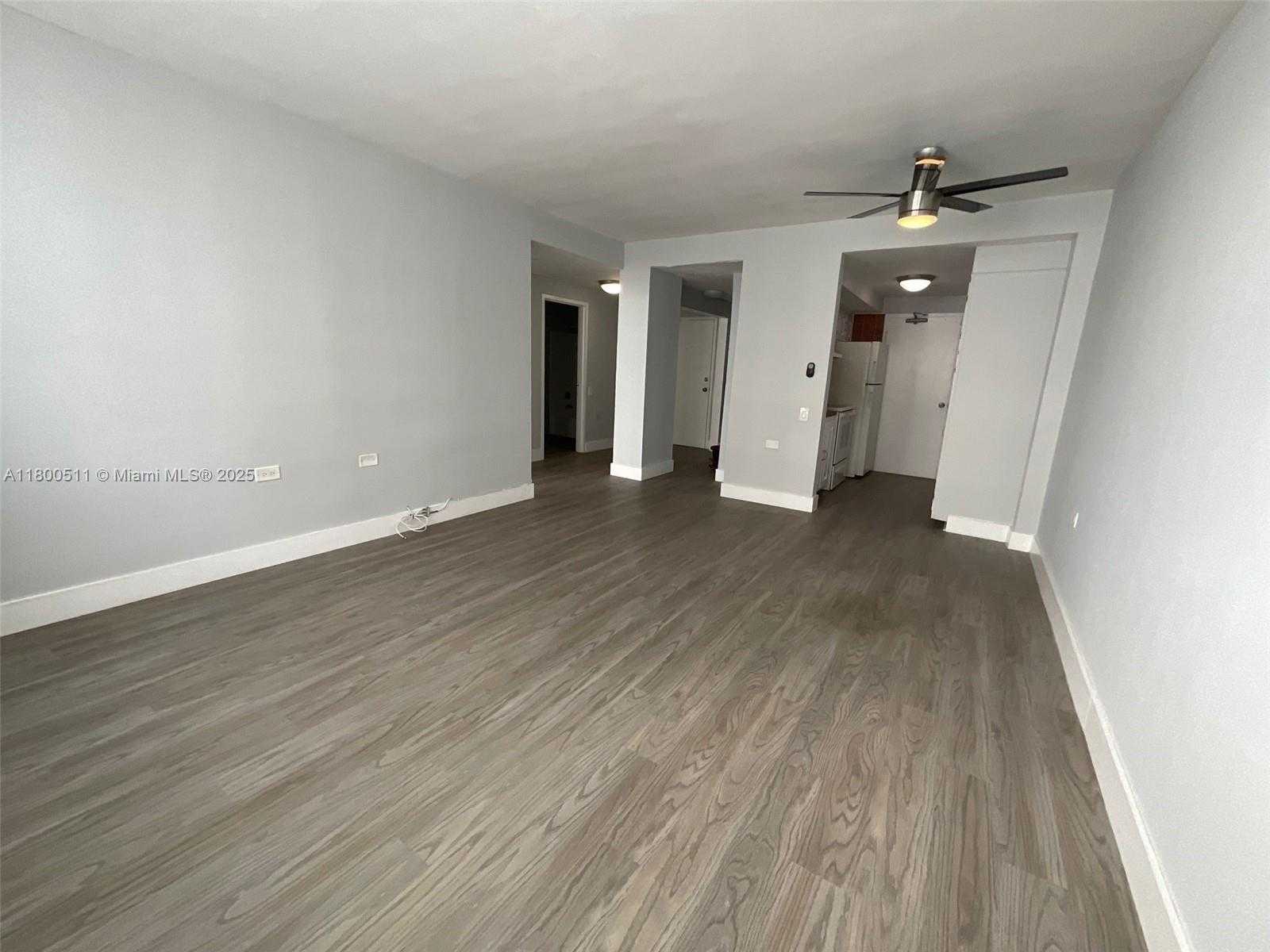 Small Image of 1250 WEST AVE #7G, Miami Beach Number 17