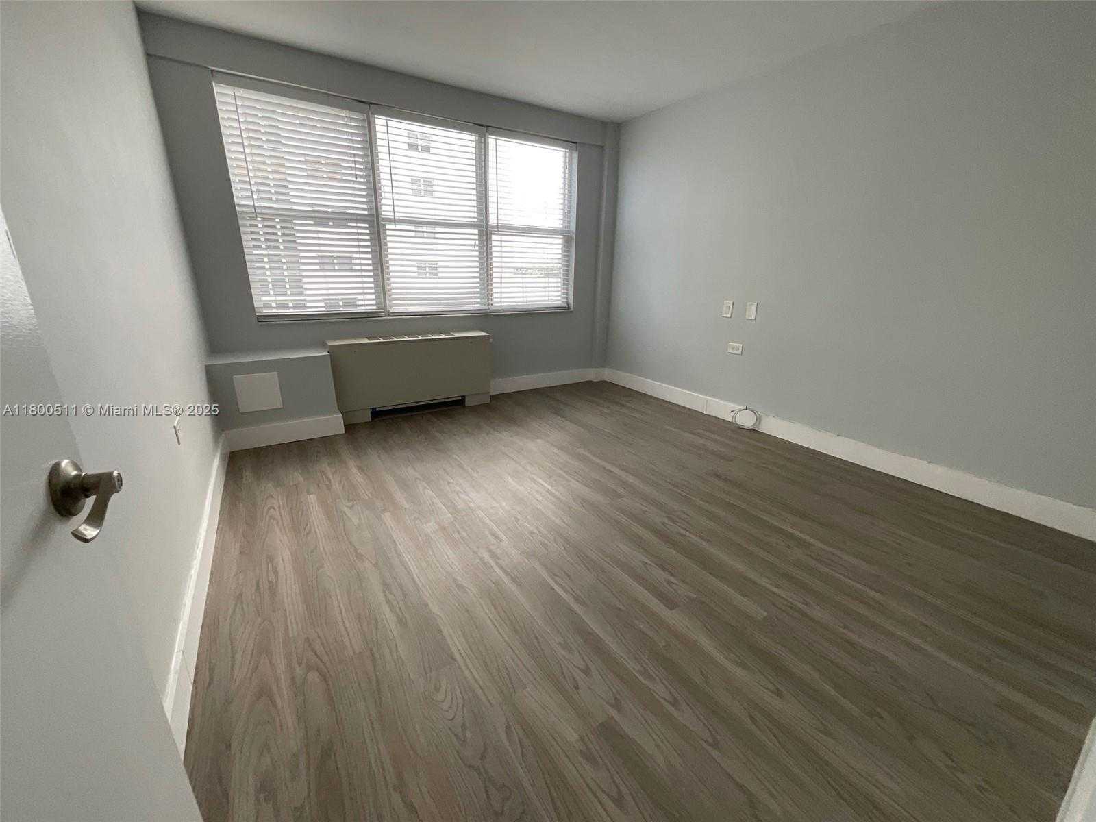 Small Image of 1250 WEST AVE #7G, Miami Beach Number 20