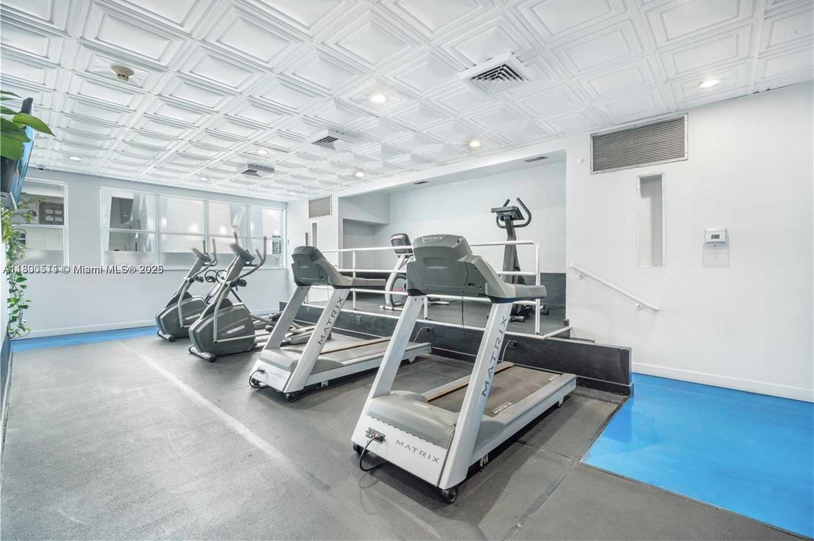 Small Image of 1250 WEST AVE #7G, Miami Beach Number 8