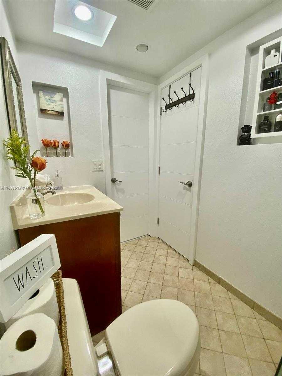 Small Image of 2841 NORTH EAST 163RD ST #1008, North Miami Beach Number 12