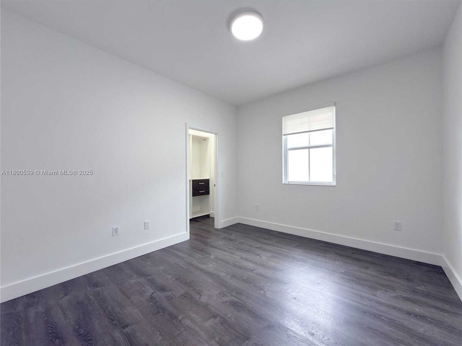 Small Image of 10423 NORTH WEST 70TH LN, Doral Number 23