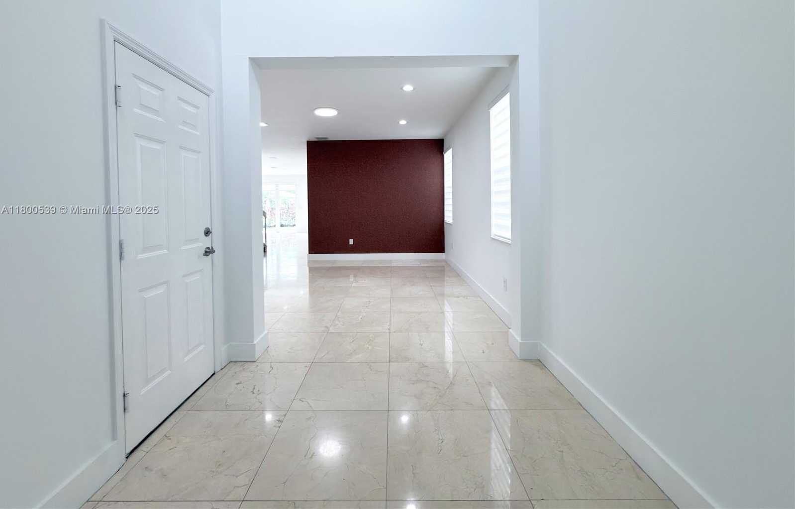 Small Image of 10423 NORTH WEST 70TH LN, Doral Number 4