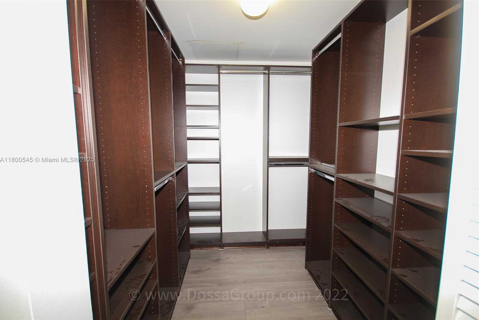 Small Image of 951 BRICKELL AVE #2505, Miami Number 27