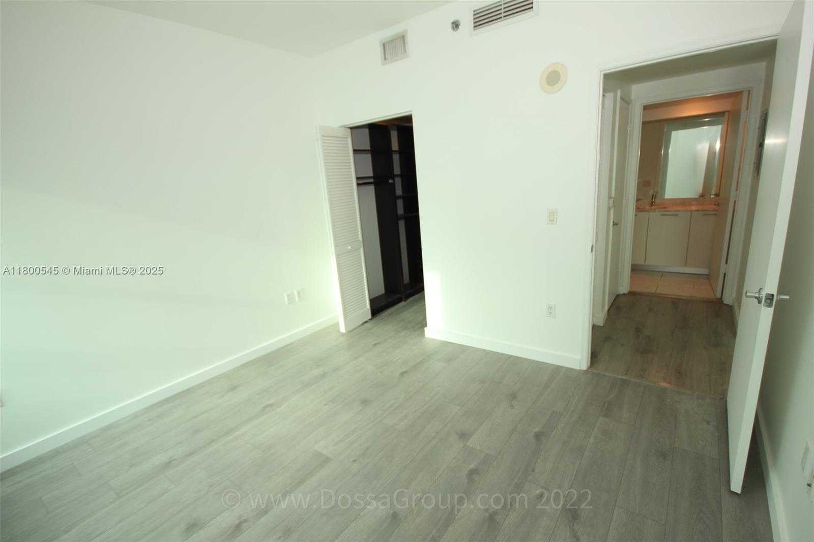 Small Image of 951 BRICKELL AVE #2505, Miami Number 32