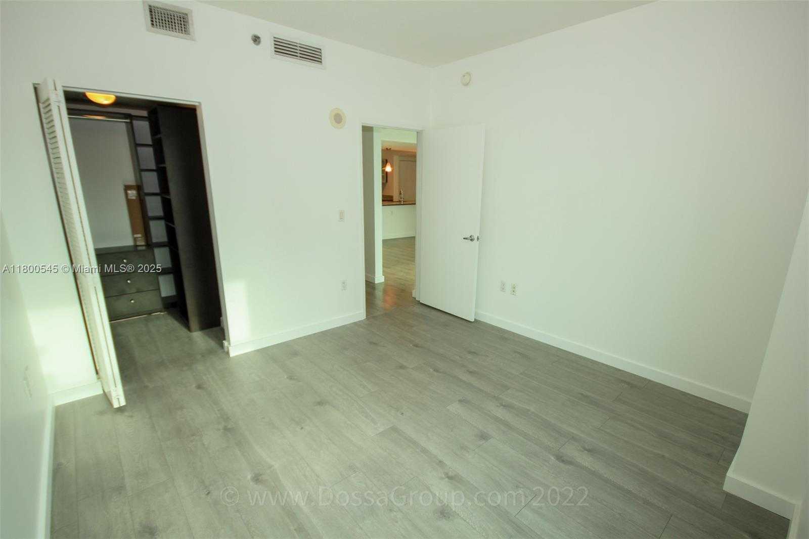 Small Image of 951 BRICKELL AVE #2505, Miami Number 33