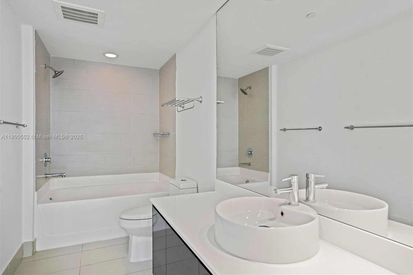 Small Image of 31 SOUTH EAST 6 ST #1901, Miami Number 15