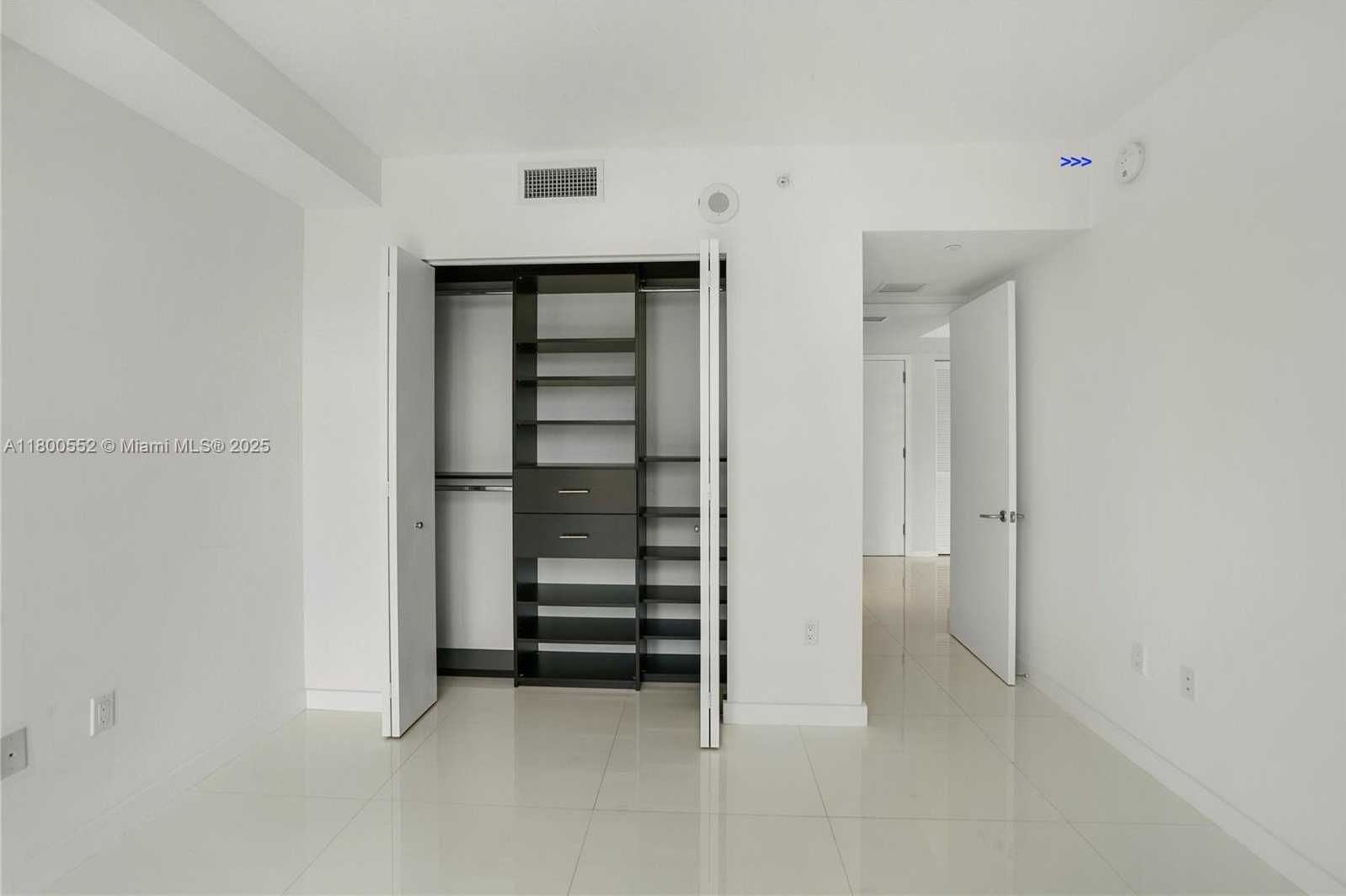 Small Image of 31 SOUTH EAST 6 ST #1901, Miami Number 7