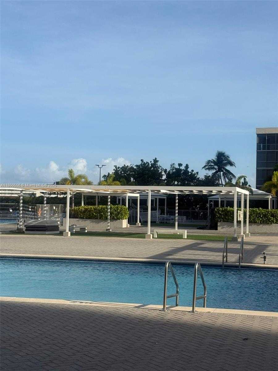Small Image of 18021 BISCAYNE BLVD #1504, Aventura Number 4