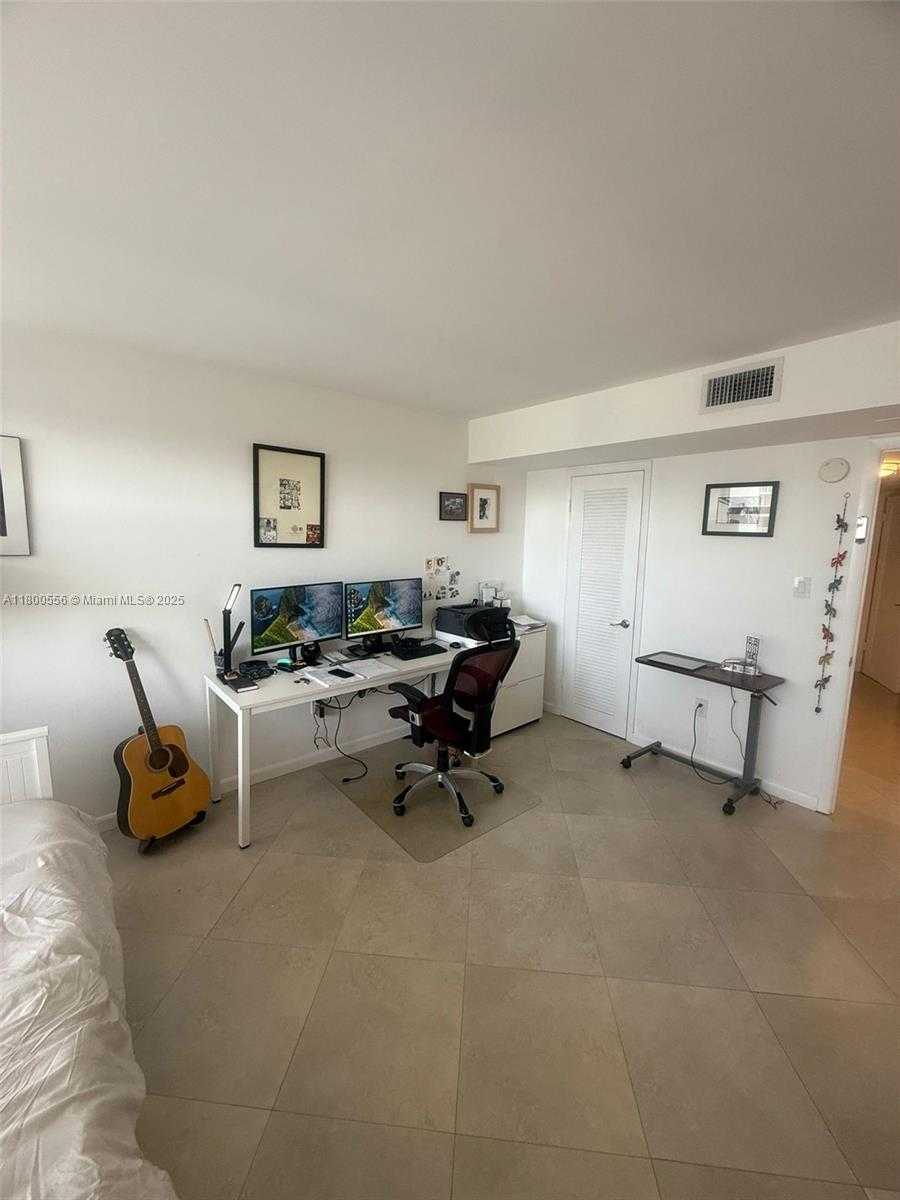 Small Image of 18021 BISCAYNE BLVD #1504, Aventura Number 7