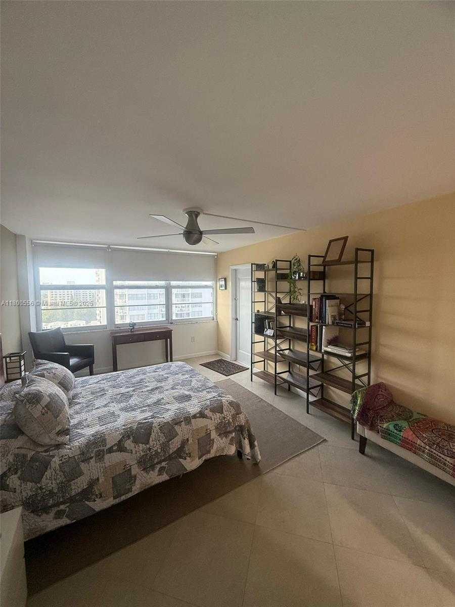 Small Image of 18021 BISCAYNE BLVD #1504, Aventura Number 8