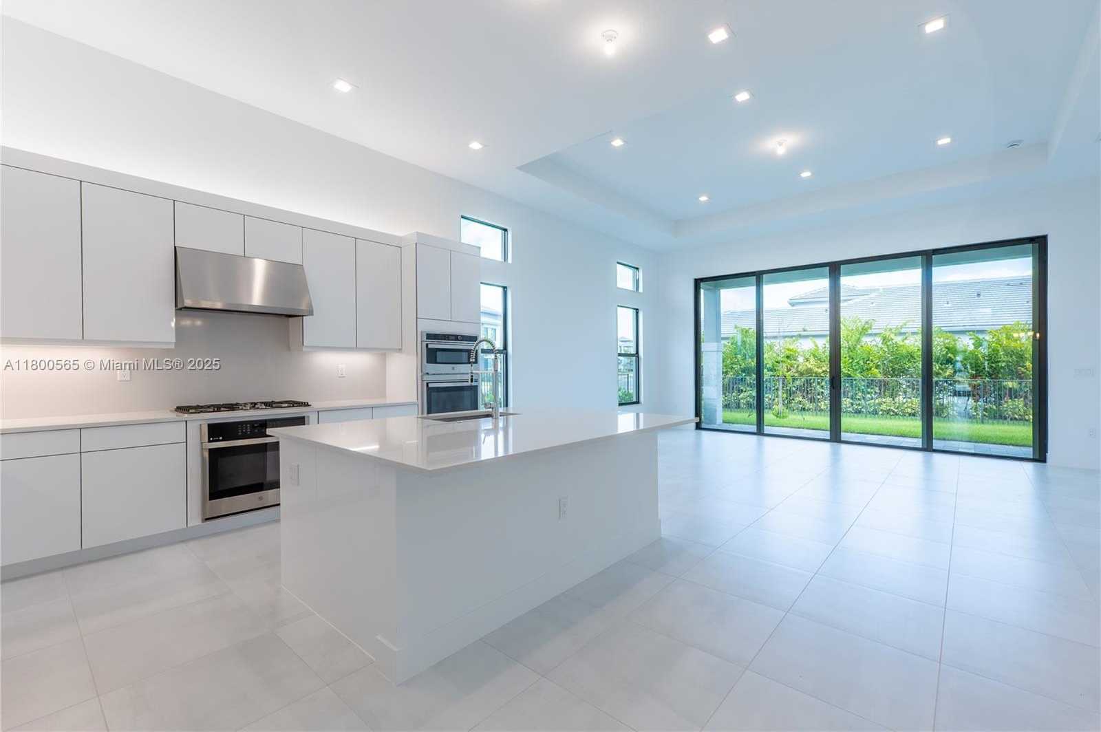 Small Image of 10042 BIRD WATCH WAY, Palm Beach Gardens Number 6