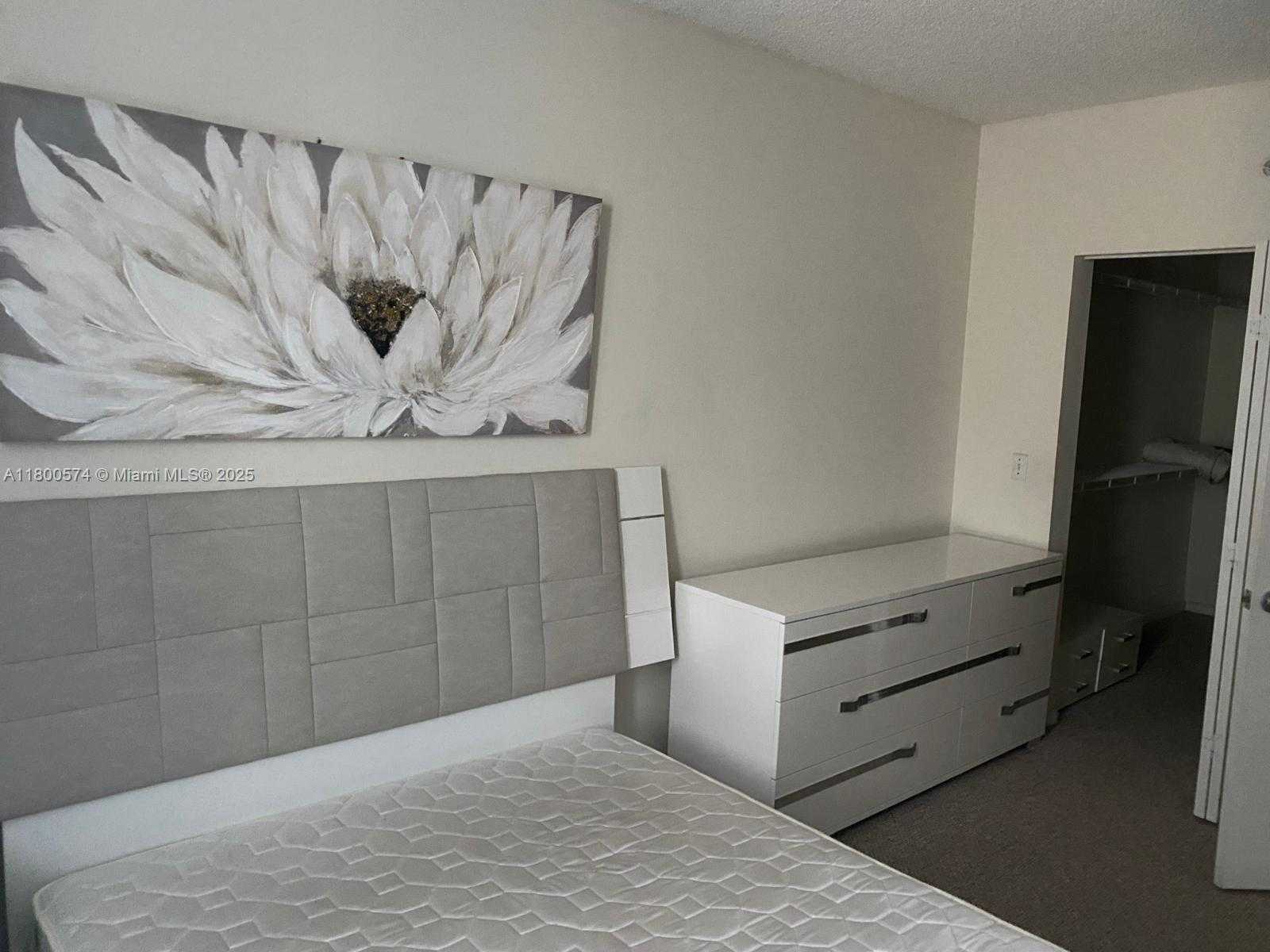 Small Image of 17145 NORTH BAY RD #4403, Sunny Isles Beach Number 14
