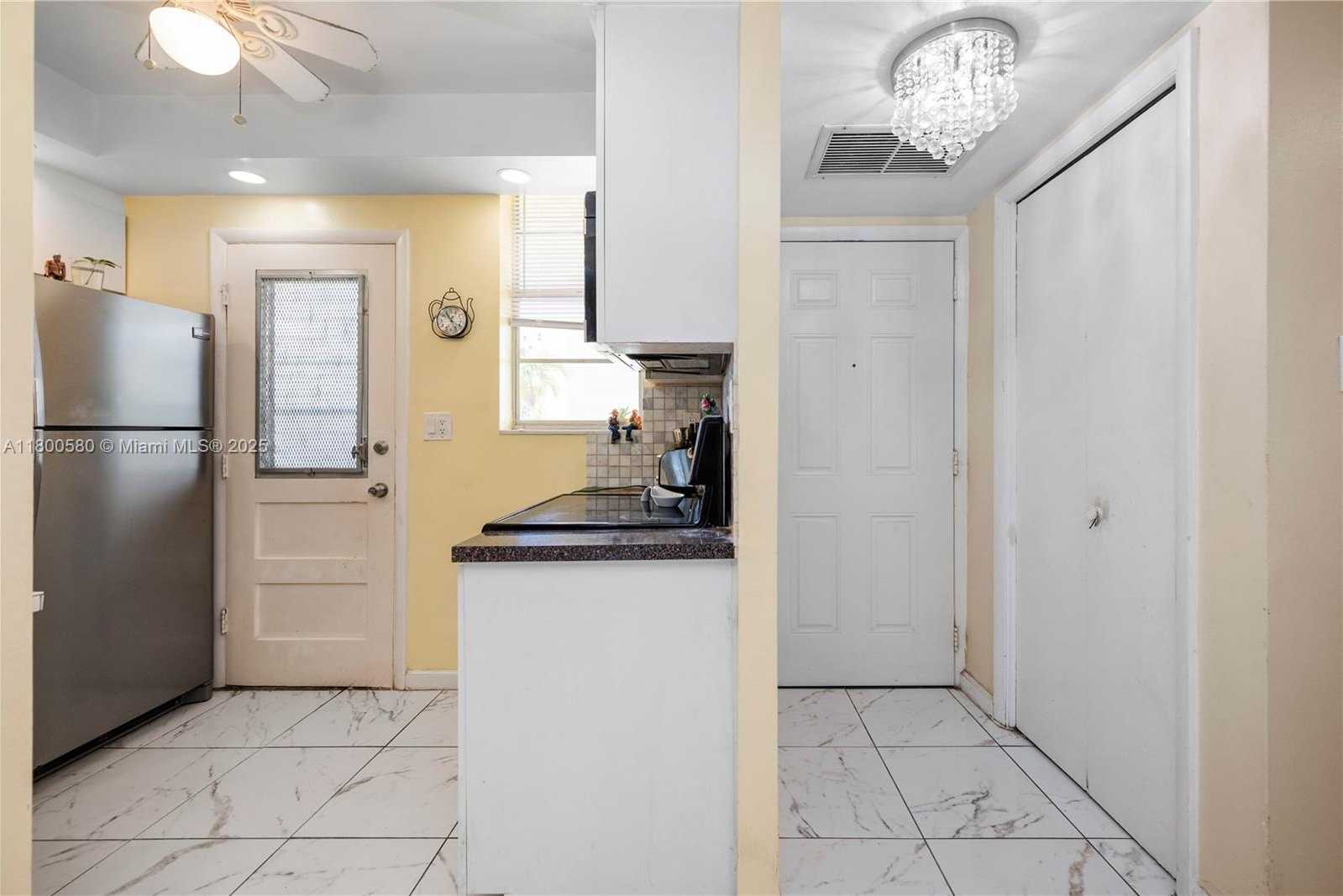 Small Image of 2999 POINT EAST DR #C109, Aventura Number 7