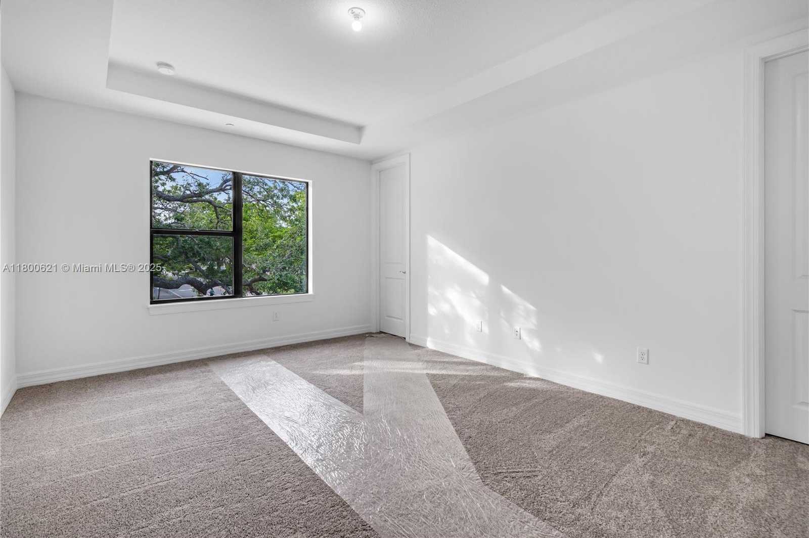 Small Image of 8353 NORTH WEST 7TH PL, Plantation Number 24