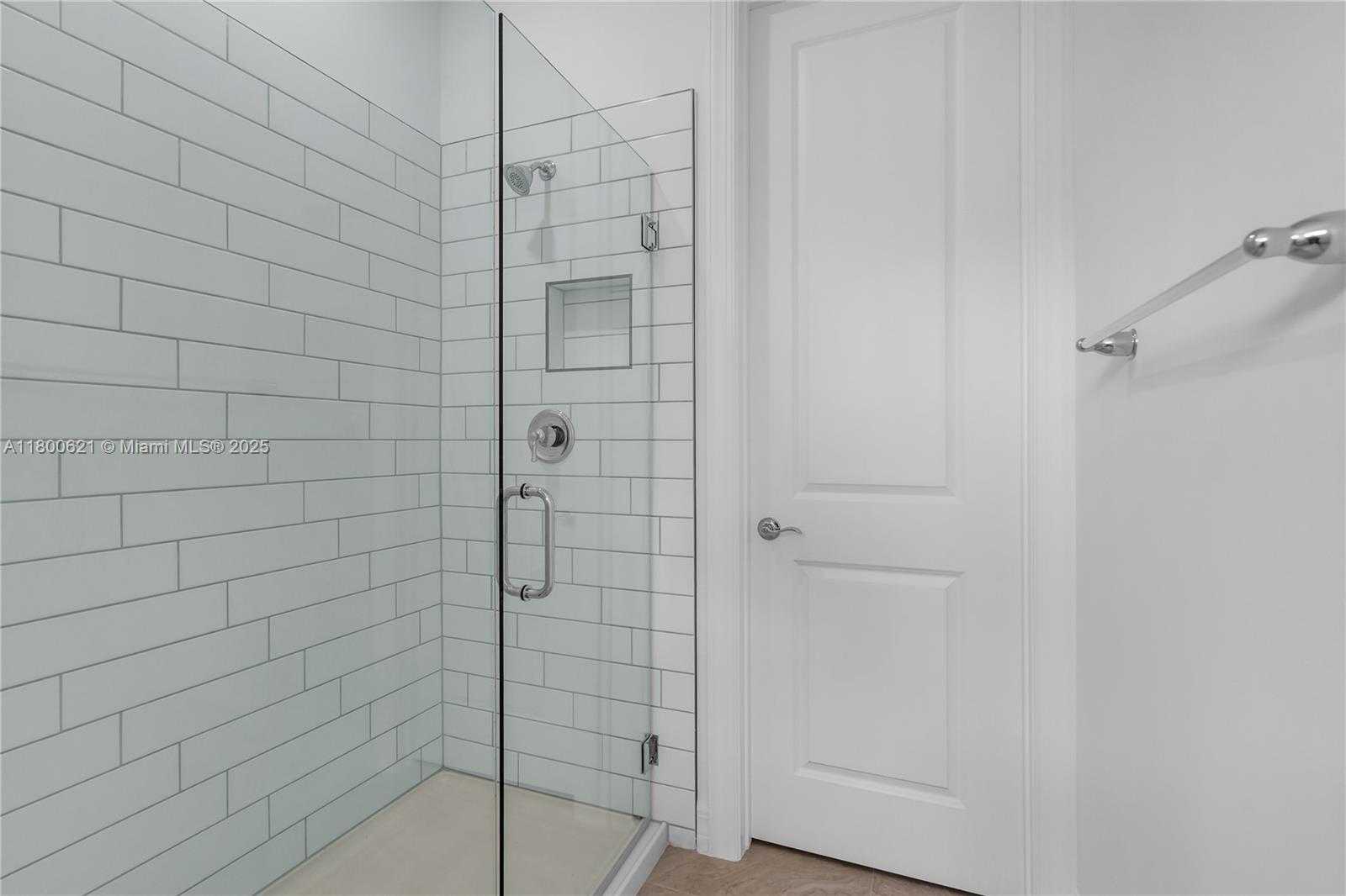 Small Image of 8353 NORTH WEST 7TH PL, Plantation Number 28