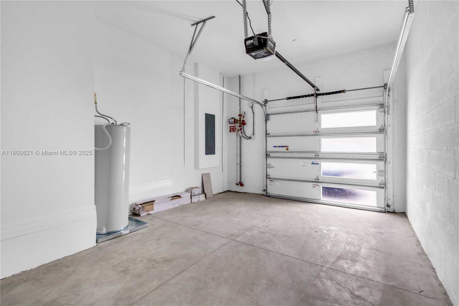 Small Image of 8353 NORTH WEST 7TH PL, Plantation Number 30