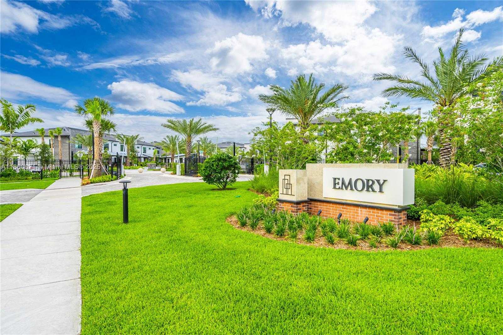 Small Image of 8353 NORTH WEST 7TH PL, Plantation Number 35