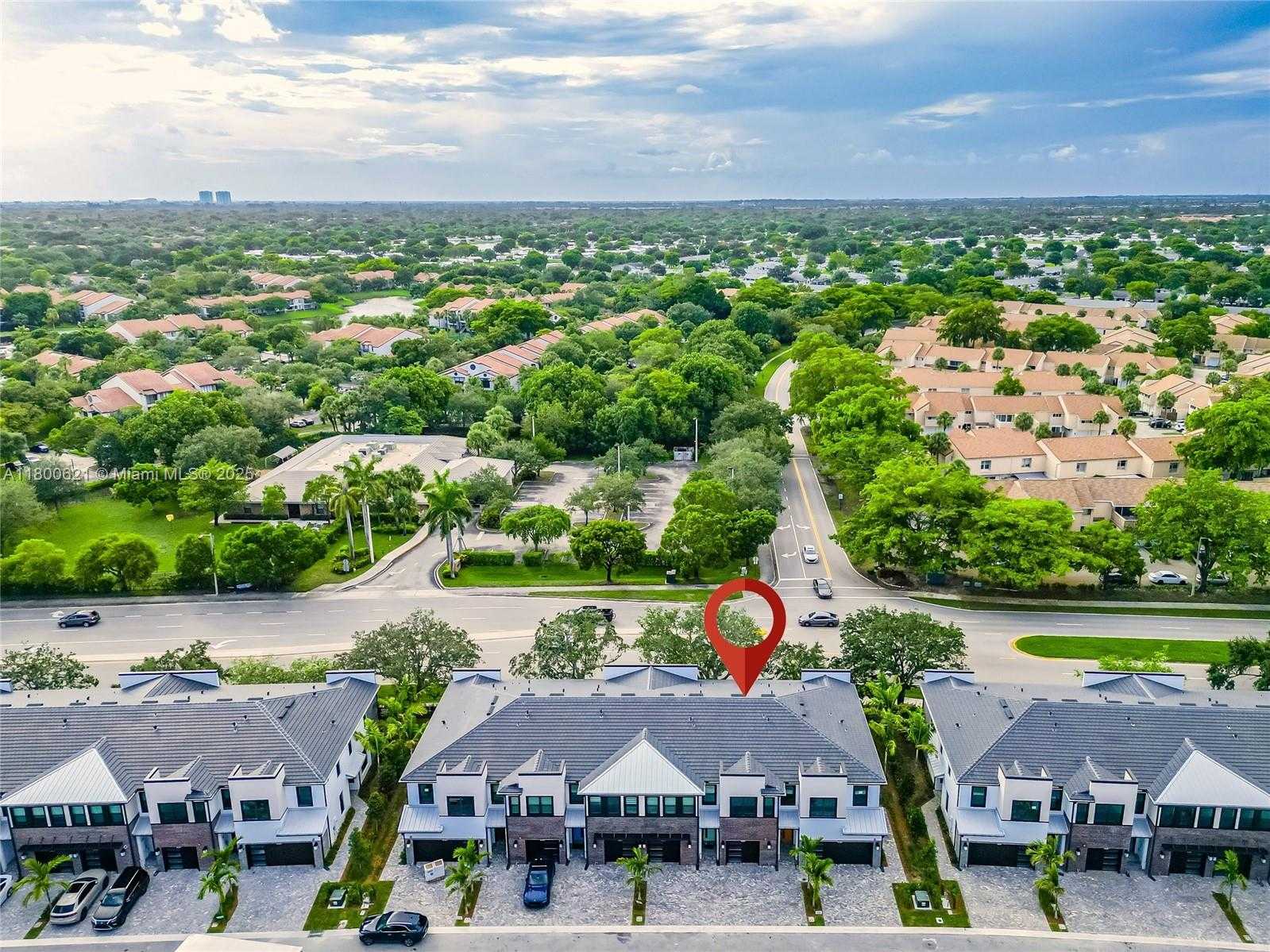 Small Image of 8353 NORTH WEST 7TH PL, Plantation Number 37