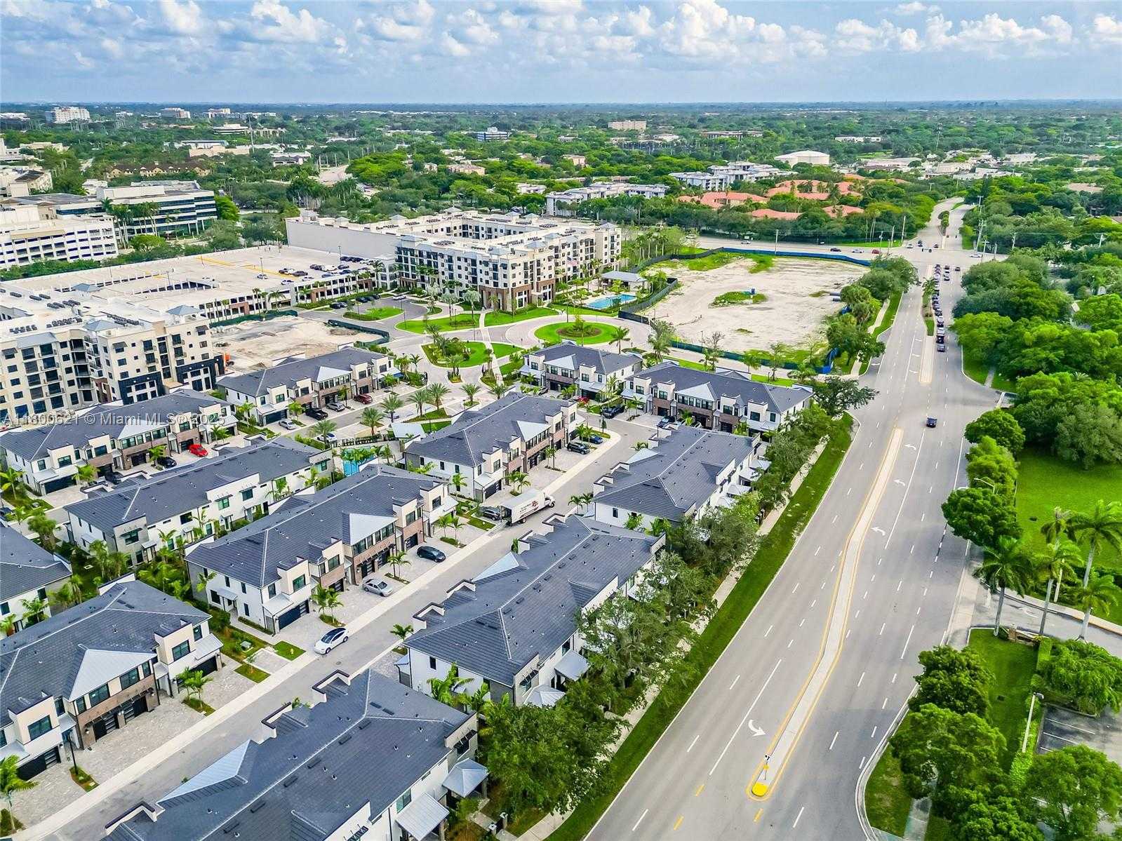 Small Image of 8353 NORTH WEST 7TH PL, Plantation Number 40