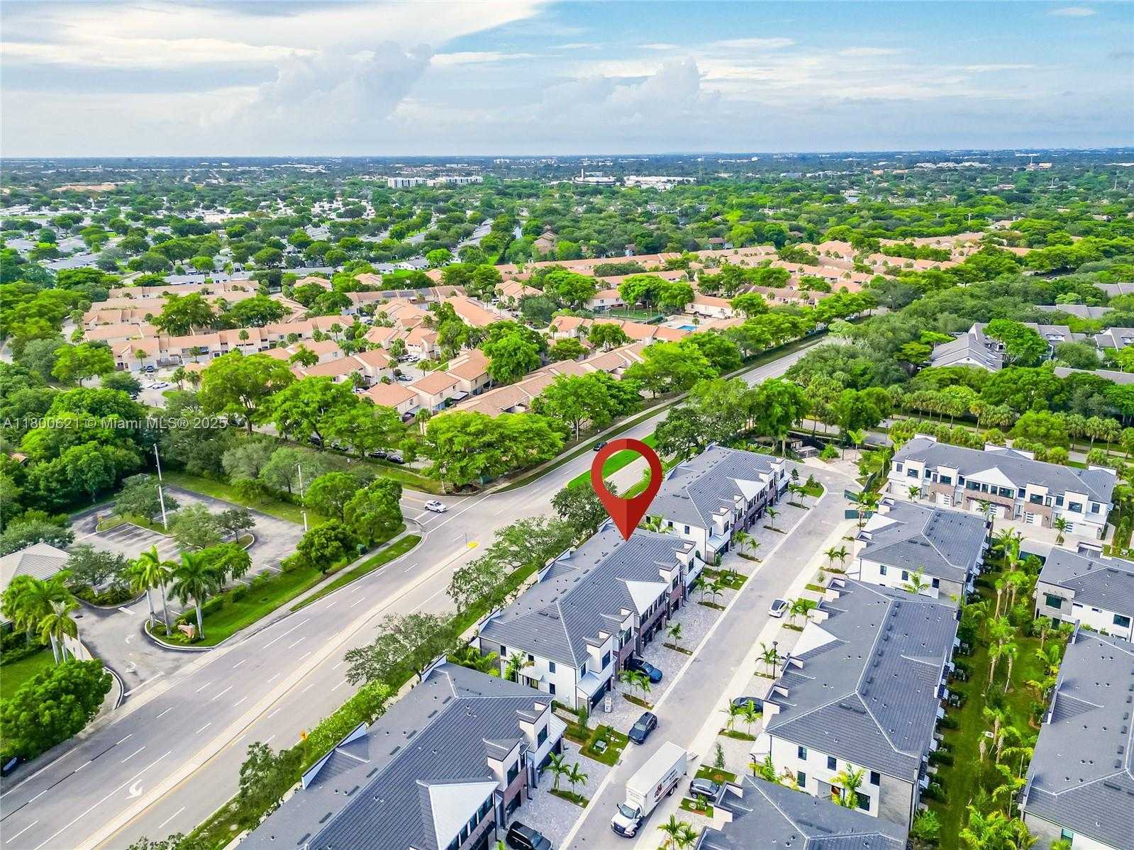 Small Image of 8353 NORTH WEST 7TH PL, Plantation Number 44