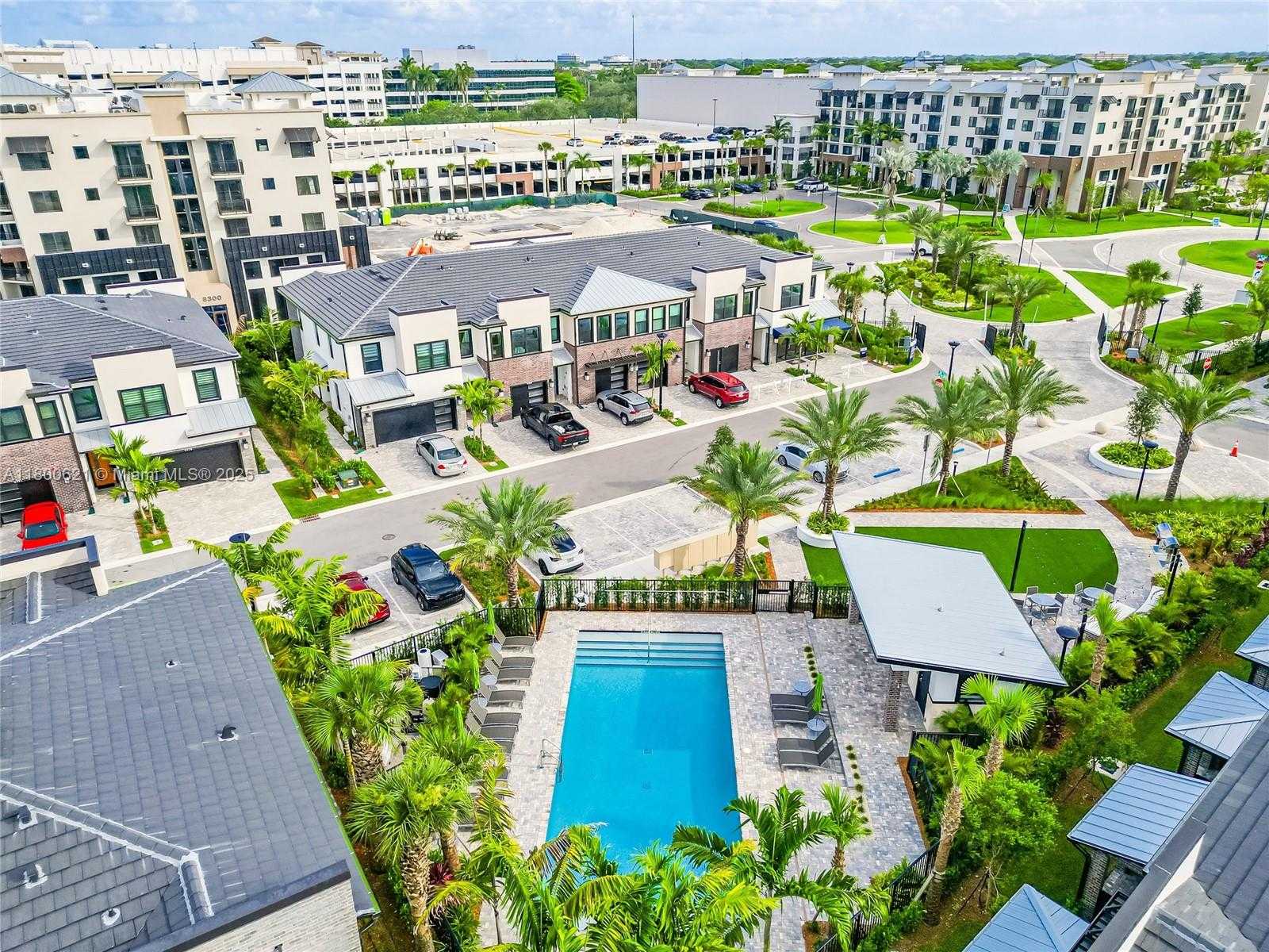 Small Image of 8353 NORTH WEST 7TH PL, Plantation Number 47