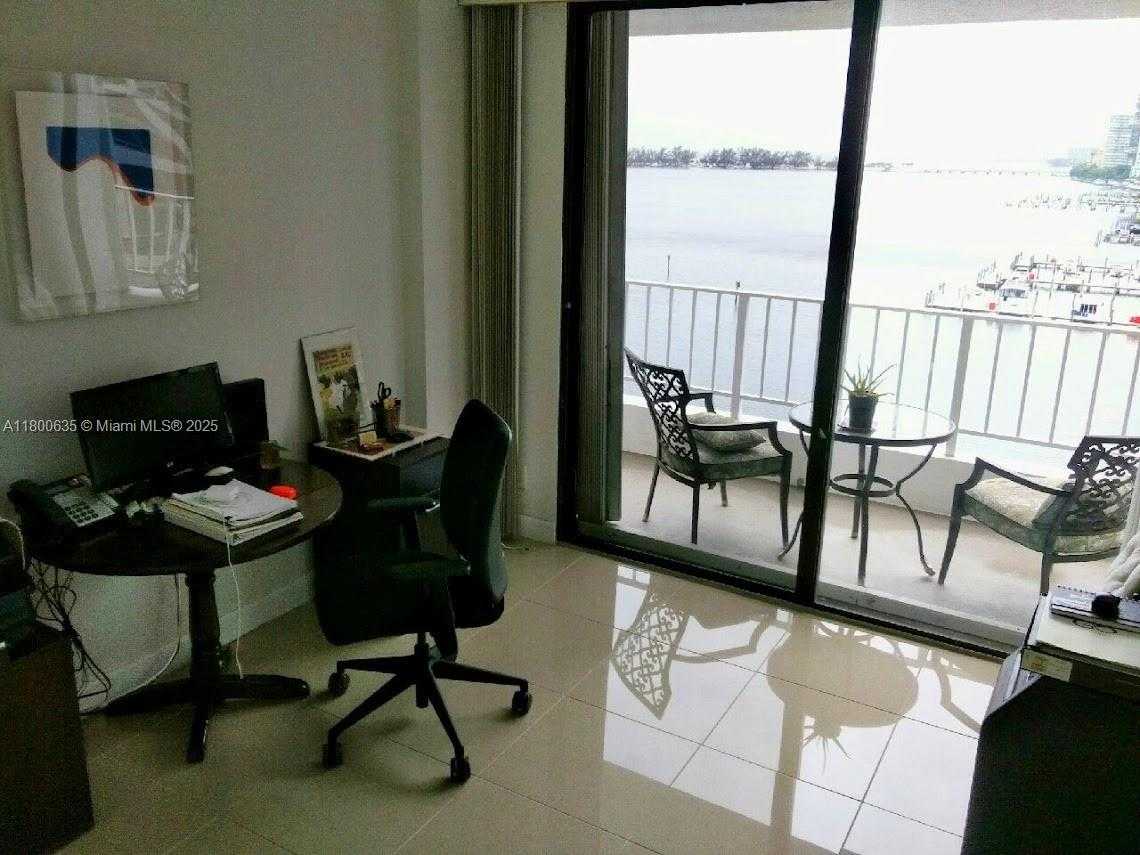 Small Image of 200 SOUTH EAST 15TH RD #9B, Miami Number 12