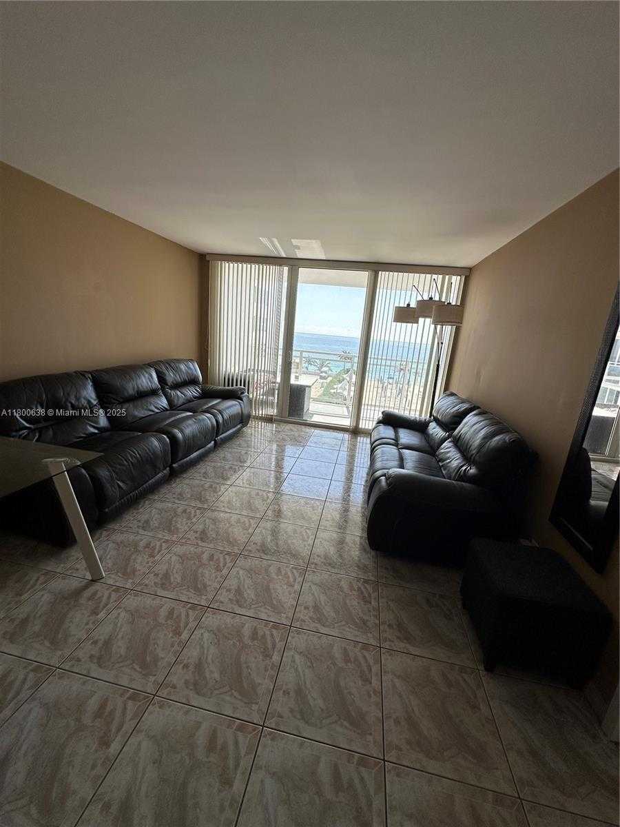 Small Image of 2030 SOUTH OCEAN DR #416, Hallandale Beach Number 3
