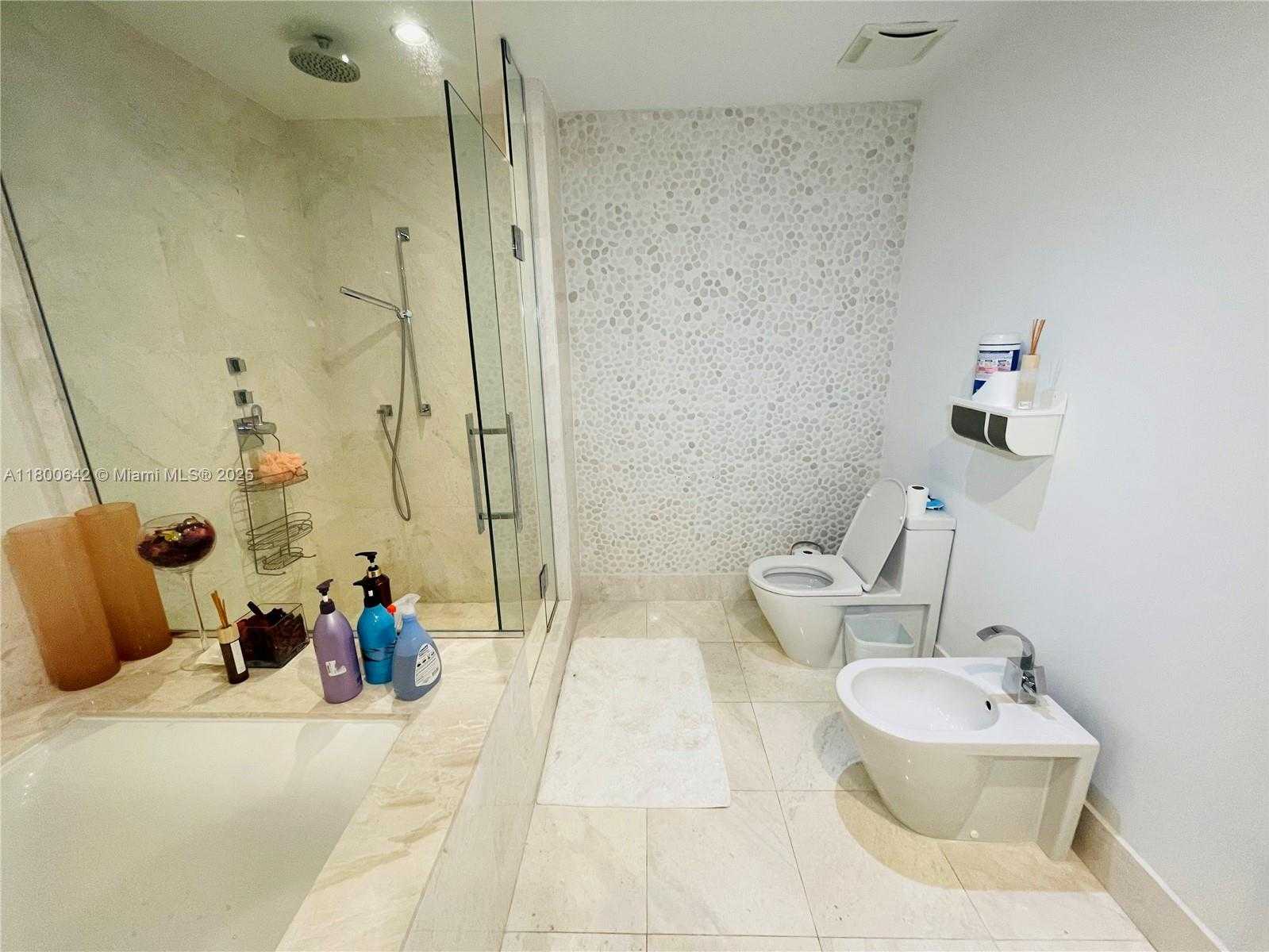 Small Image of 17121 COLLINS AVE #2503, Sunny Isles Beach Number 13