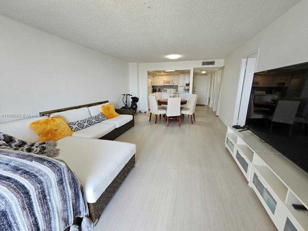 Small Image of 18031 BISCAYNE BLVD #603, Aventura Number 4