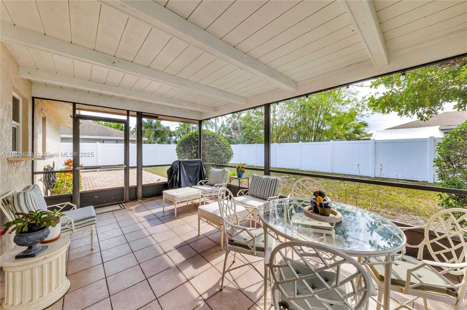 Small Image of 981 WYNNDALE WAY, Lantana Number 17