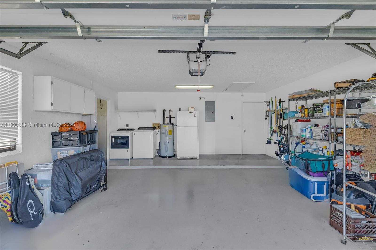 Small Image of 981 WYNNDALE WAY, Lantana Number 35