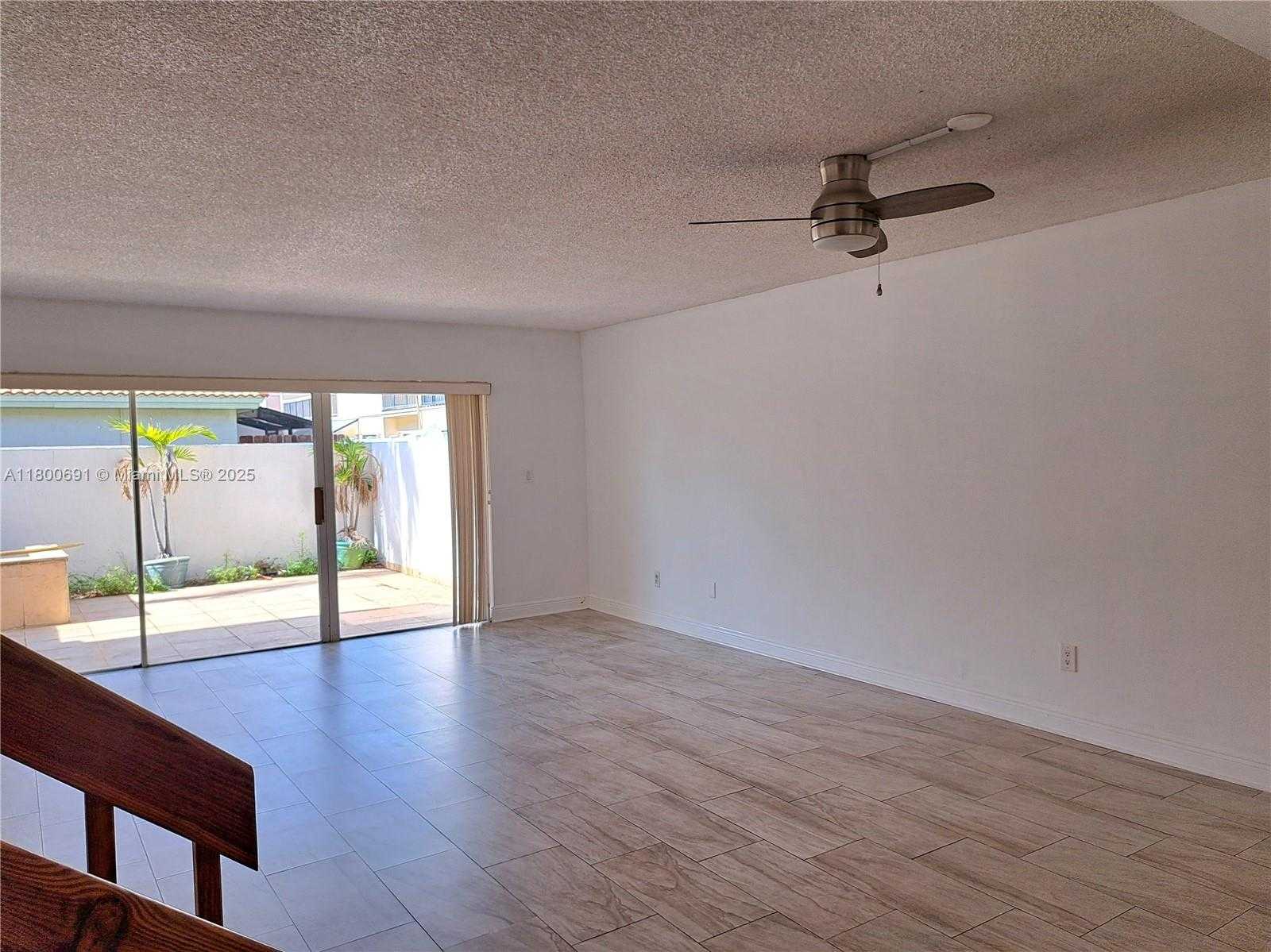Small Image of 3535 MAGELLAN CIR #525, Aventura Number 5