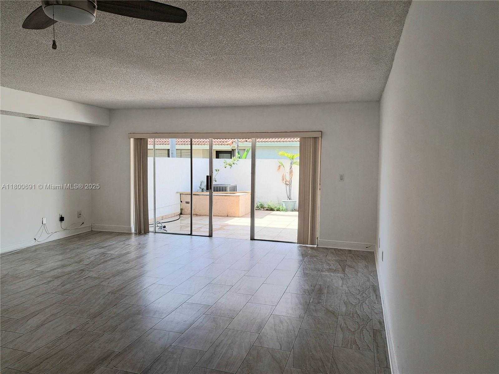 Small Image of 3535 MAGELLAN CIR #525, Aventura Number 6