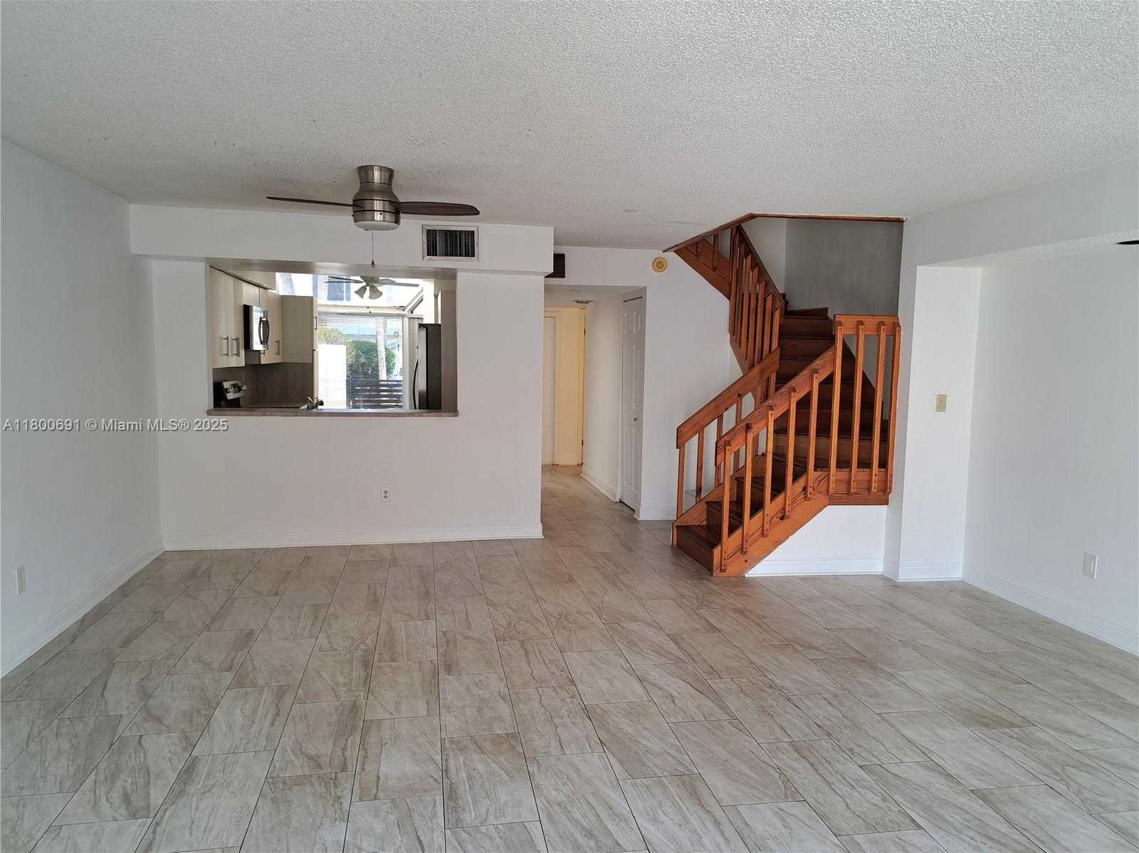 Small Image of 3535 MAGELLAN CIR #525, Aventura Number 7
