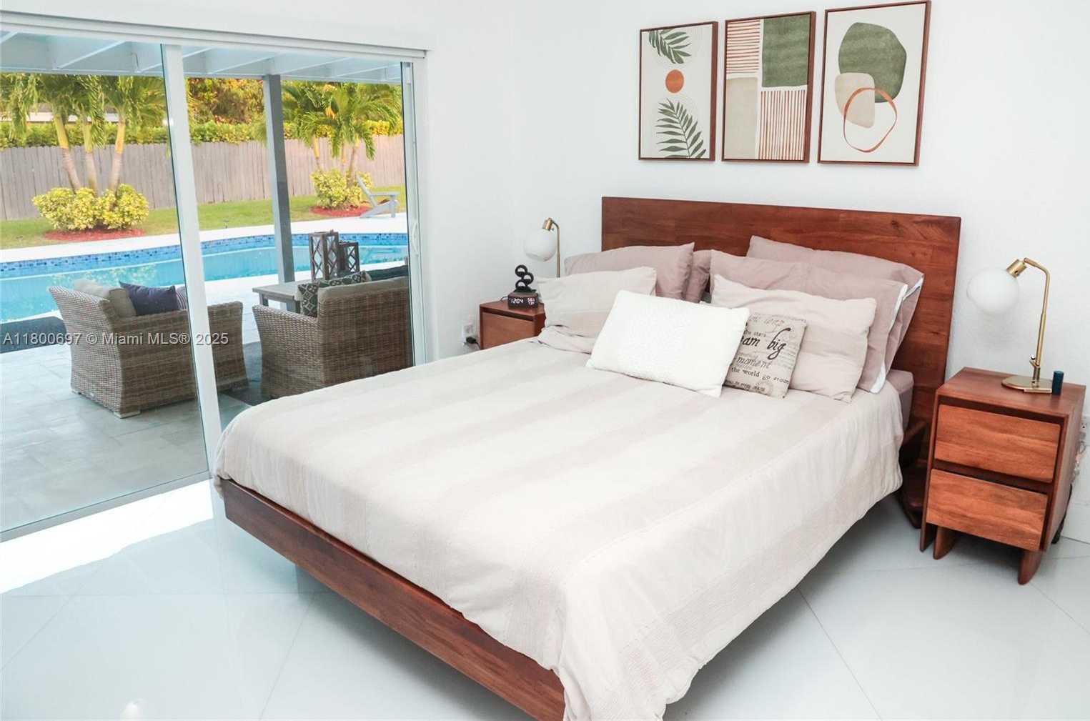 Small Image of 13561 SOUTH WEST 98TH PL, Miami Number 14