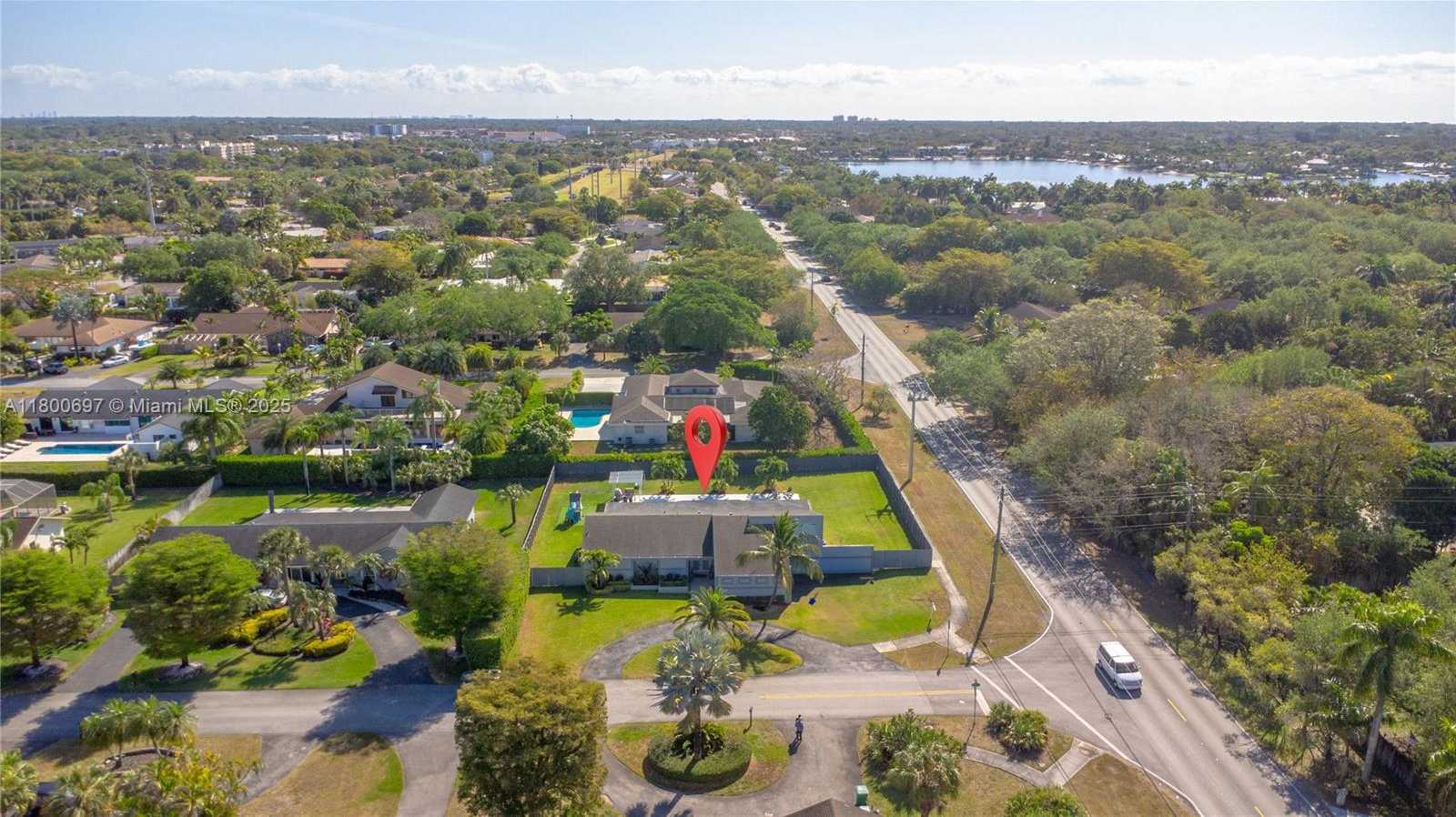 Small Image of 13561 SOUTH WEST 98TH PL, Miami Number 43