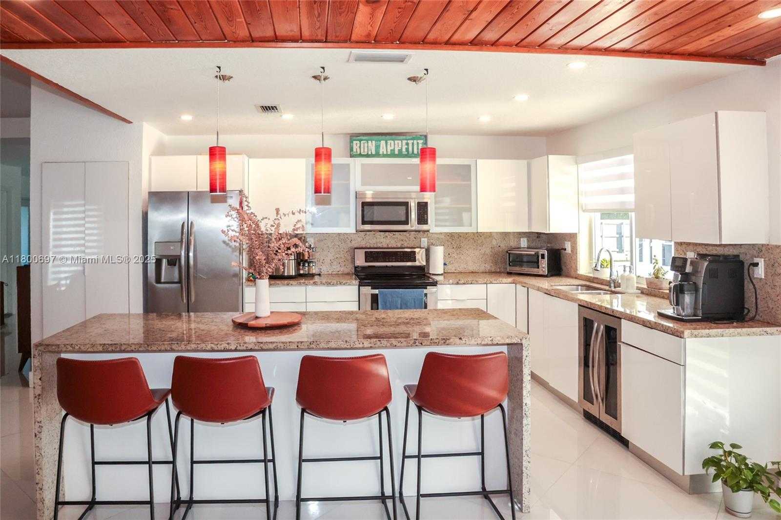 Small Image of 13561 SOUTH WEST 98TH PL, Miami Number 7