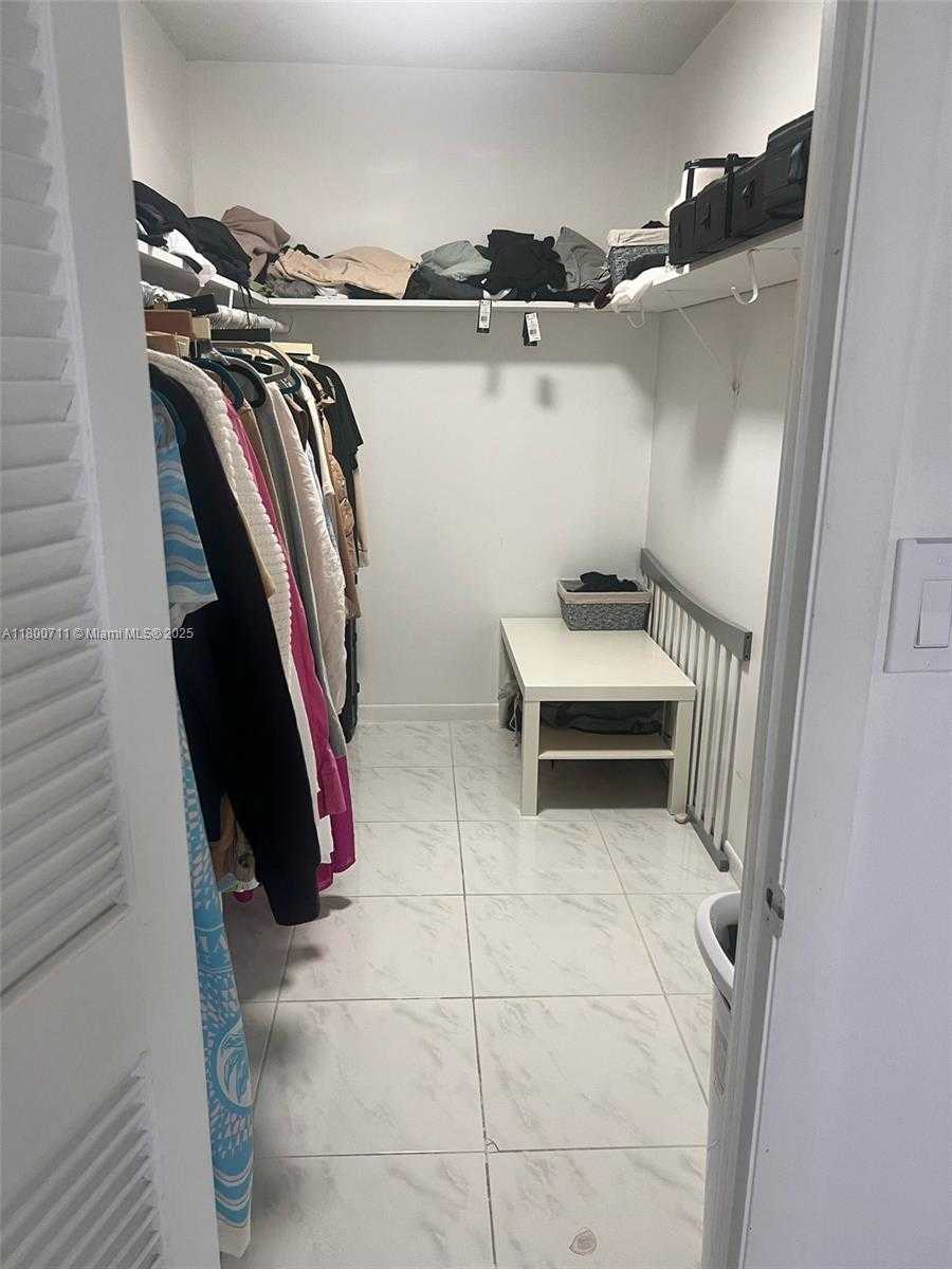 Imagen de Pequeño Objeto