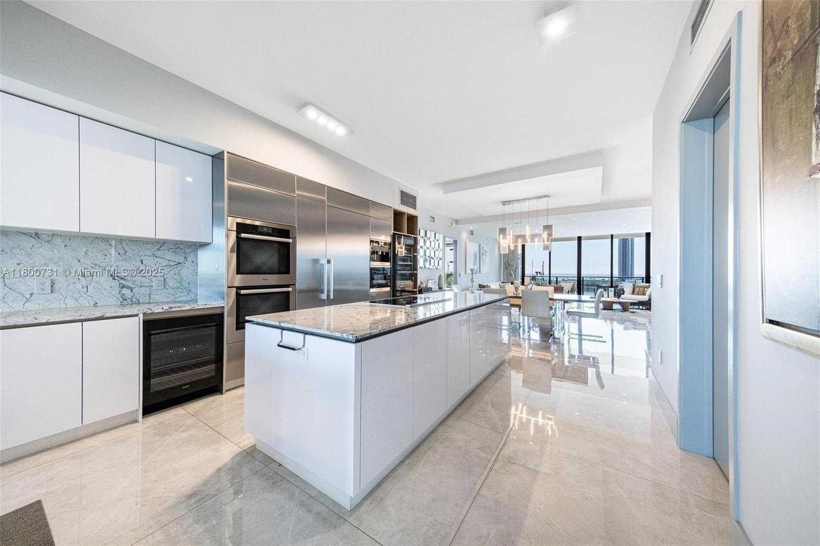 Small Image of 5500 Island Estates Dr, Aventura, FL 33160, USA Number 10